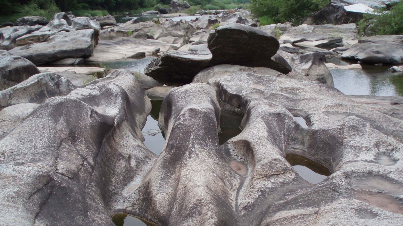 Olympus u700,S700 sample photo. Nature, rock, river photography