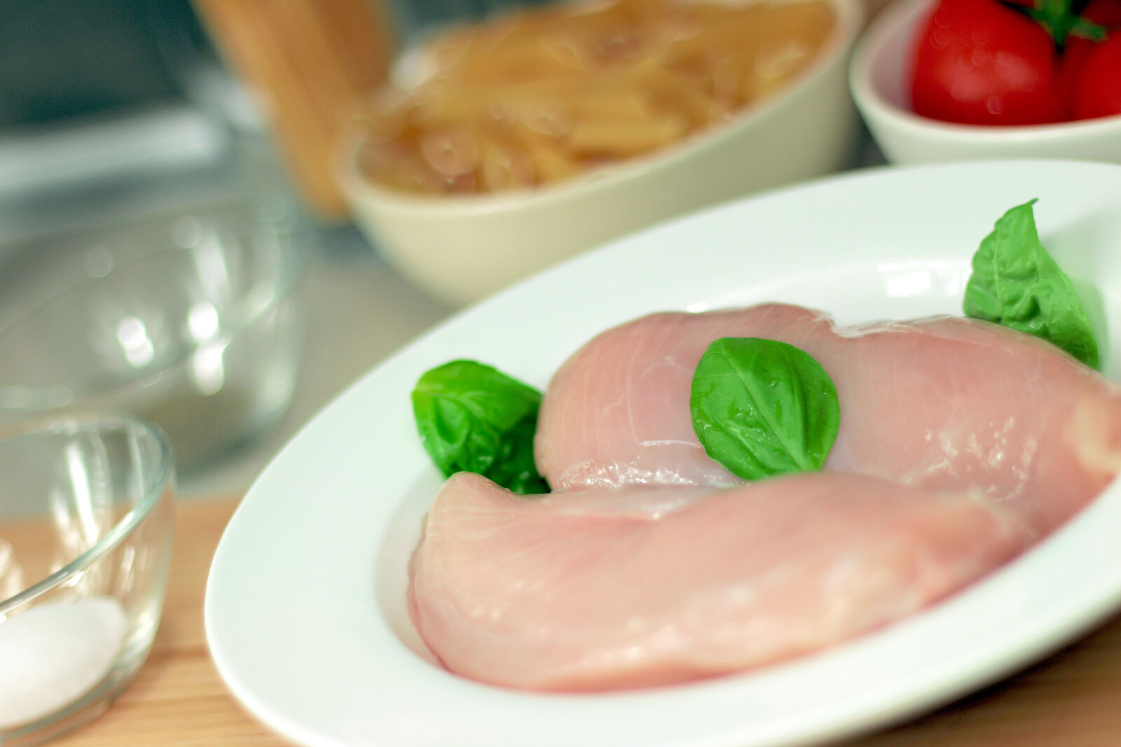 Canon EOS 70D + Canon EF 50mm F1.8 II sample photo. Chicken, dinner, food, lunch photography