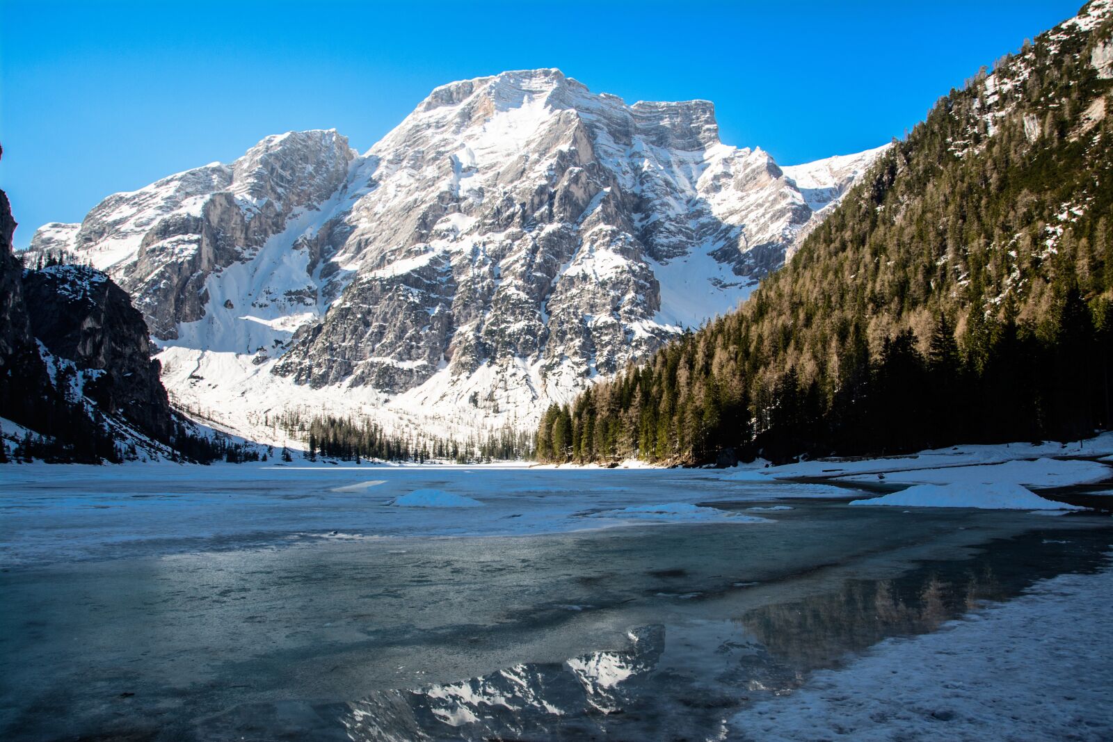 Nikon D5200 sample photo. Lake, braies, croda rossa photography
