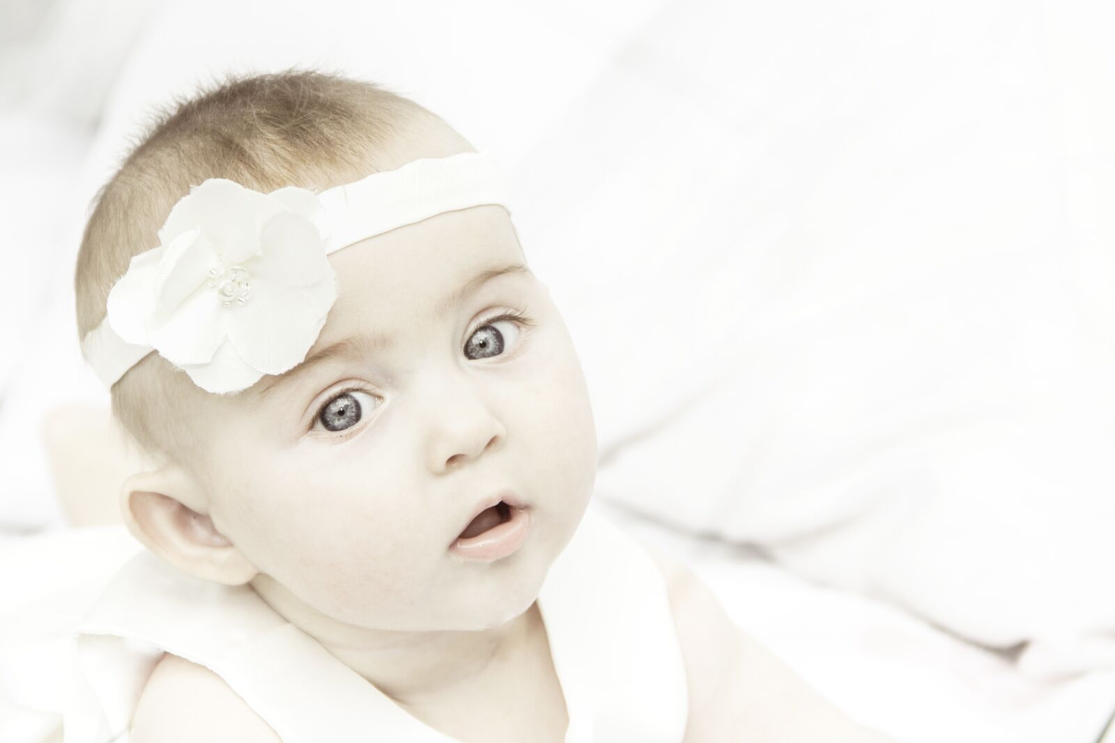 Canon EF-S 18-135mm F3.5-5.6 IS sample photo. Baby, eyes, girl photography