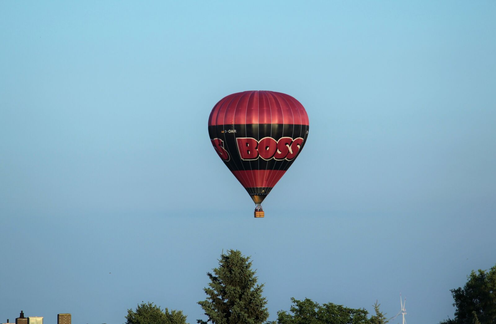 Canon EF-S 55-250mm F4-5.6 IS II sample photo. Hot air balloon, hot photography