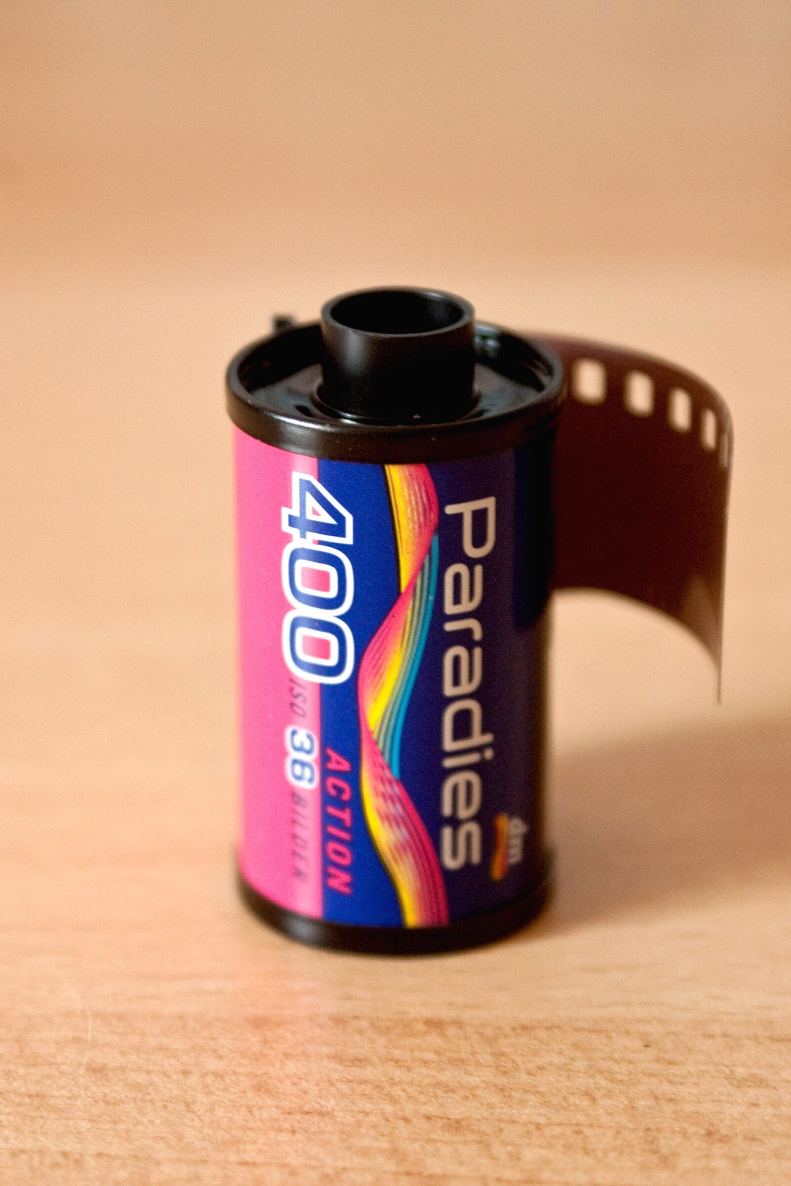 Canon EOS 10D sample photo. Analog, film, box photography