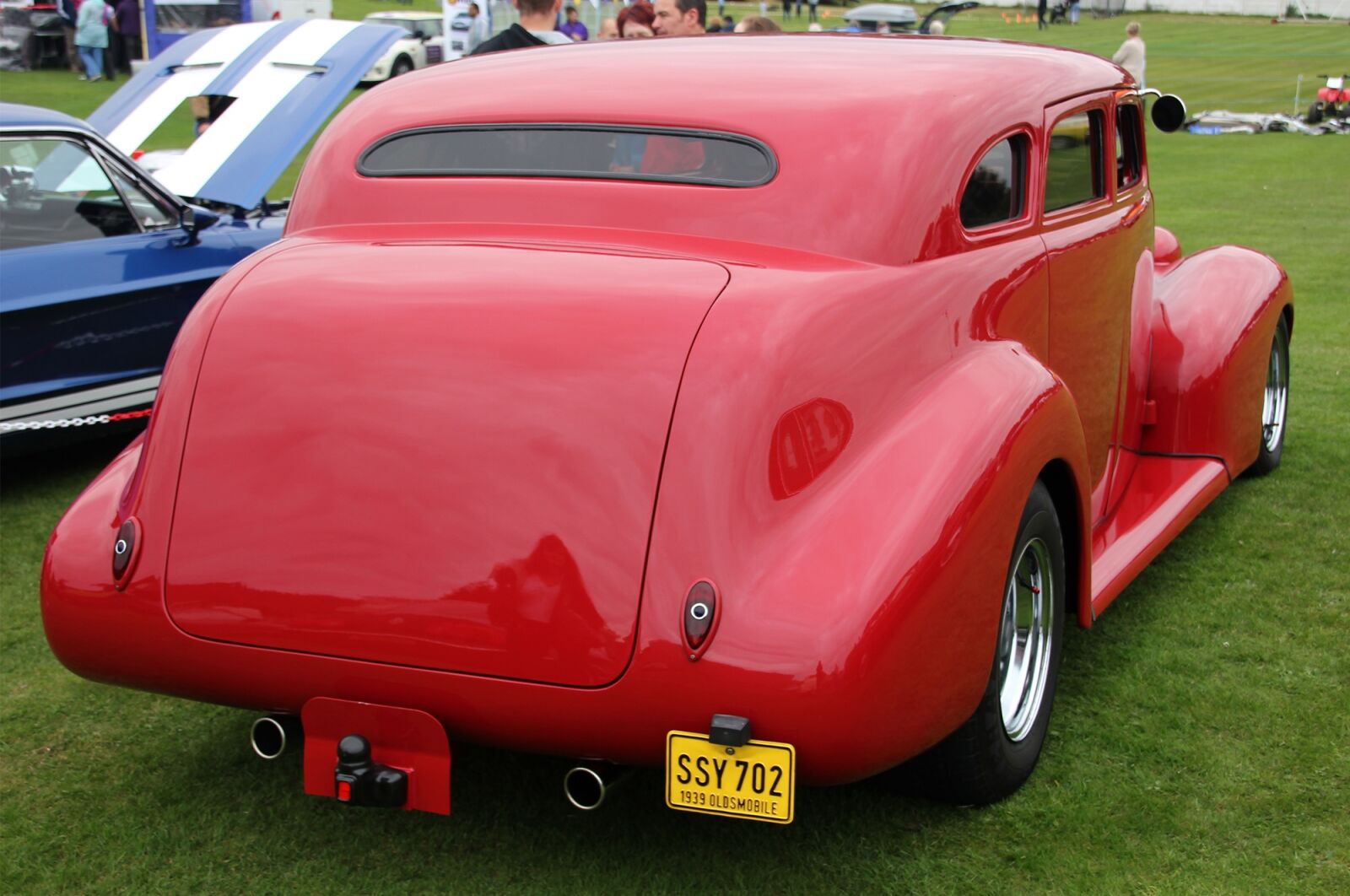 Canon EOS 550D (EOS Rebel T2i / EOS Kiss X4) sample photo. Oldsmobile, 1939, classic car photography