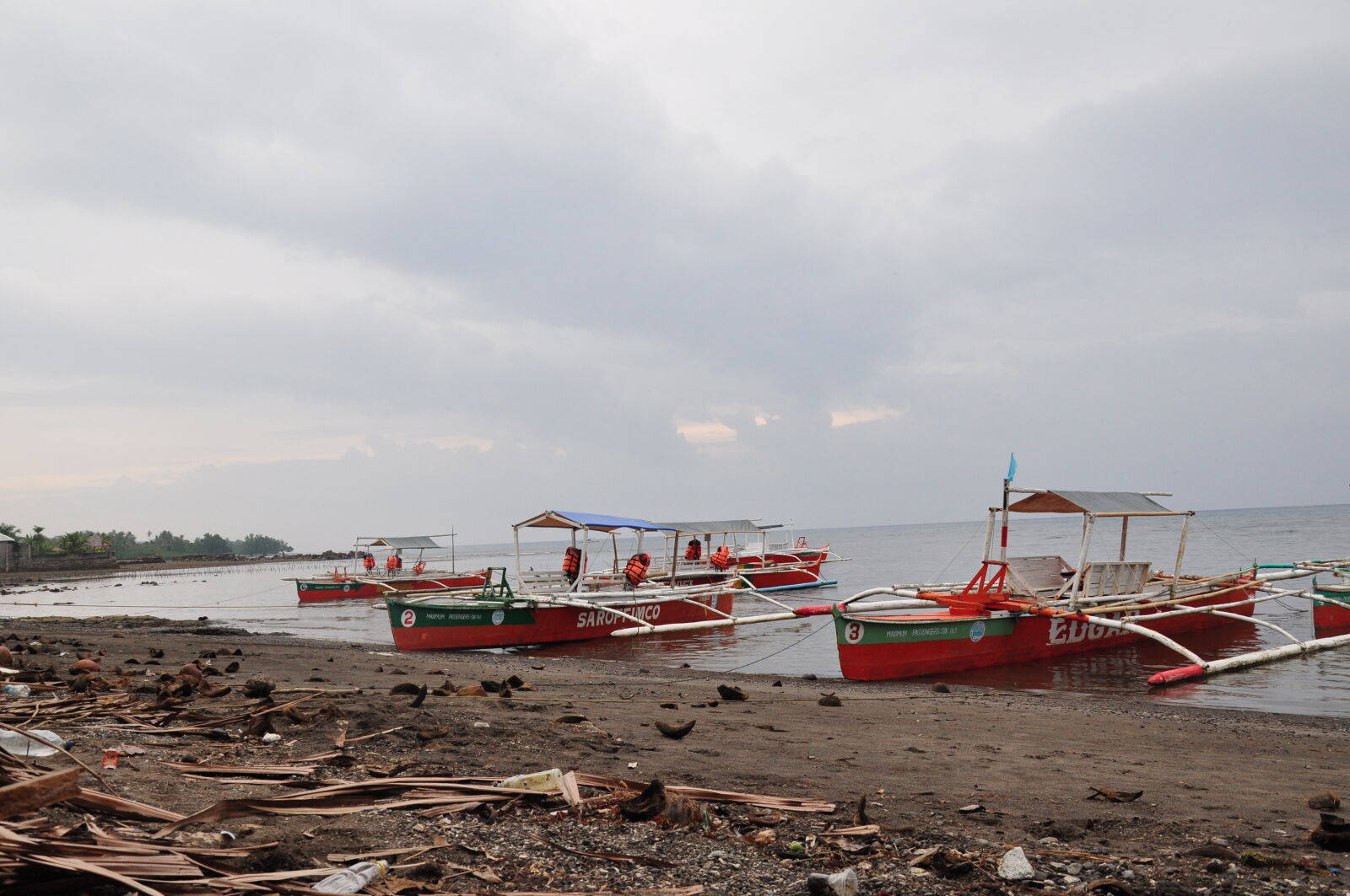 Nikon D90 sample photo. Beach, boats, island, sailboats photography