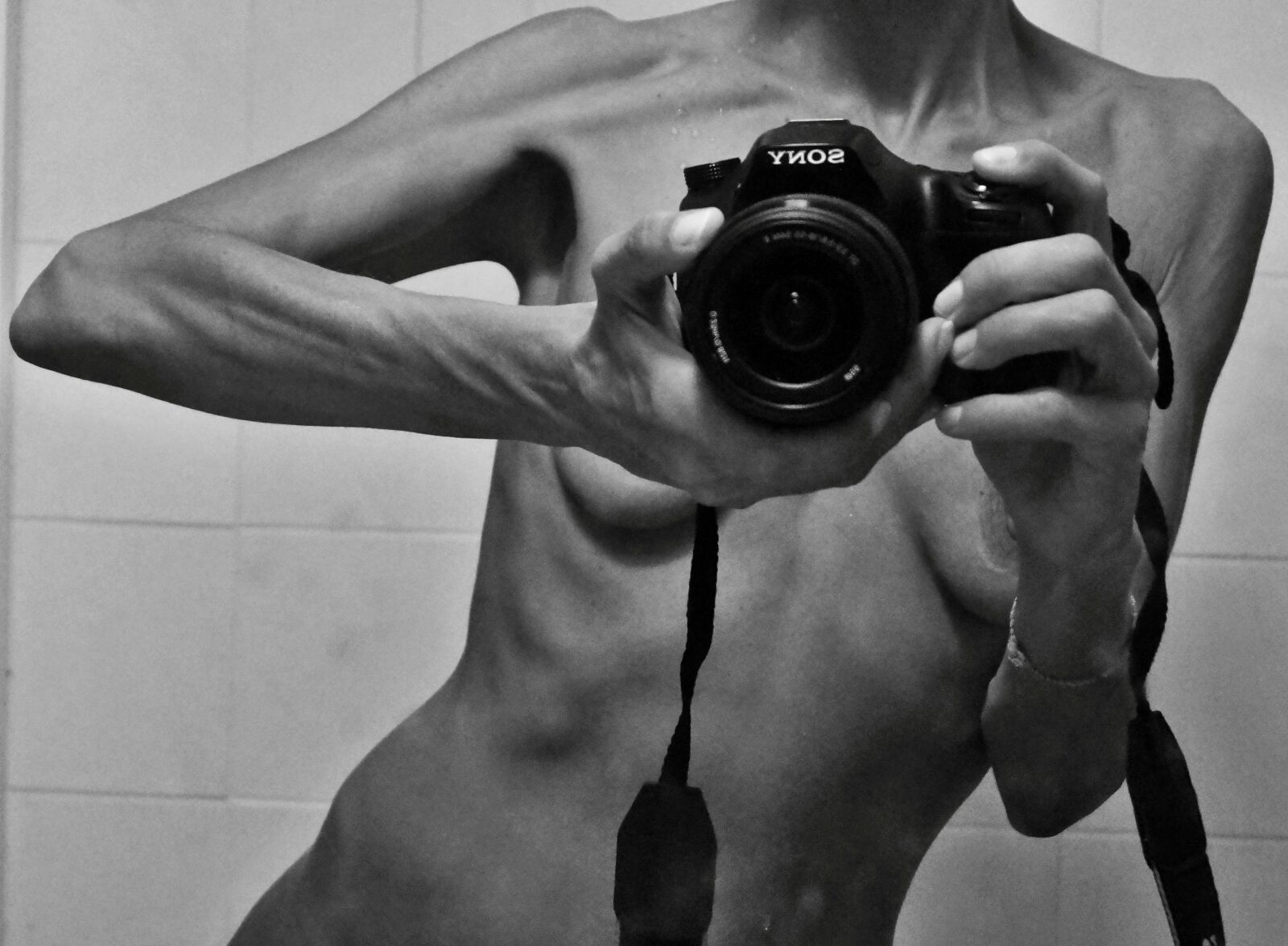 Sony DT 18-55mm F3.5-5.6 SAM II sample photo. Self portrait, nude, sony photography