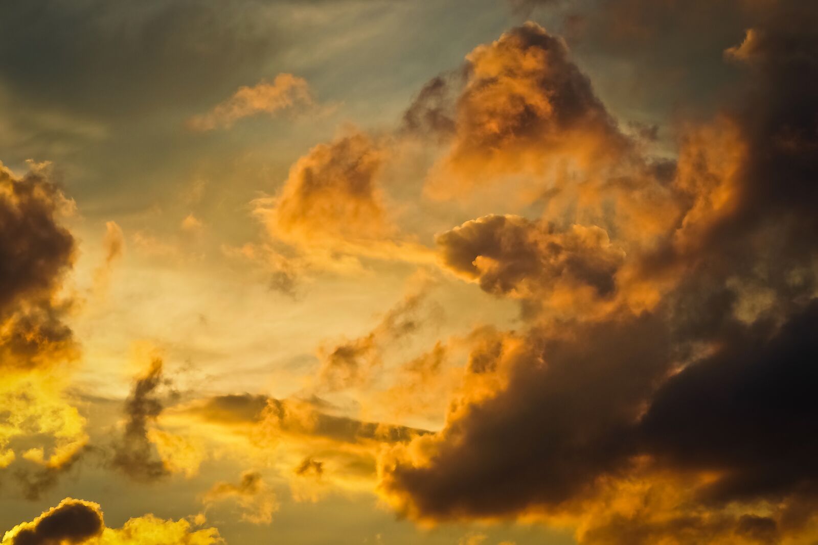 Olympus OM-D E-M10 sample photo. Sky, clouds, sunset photography