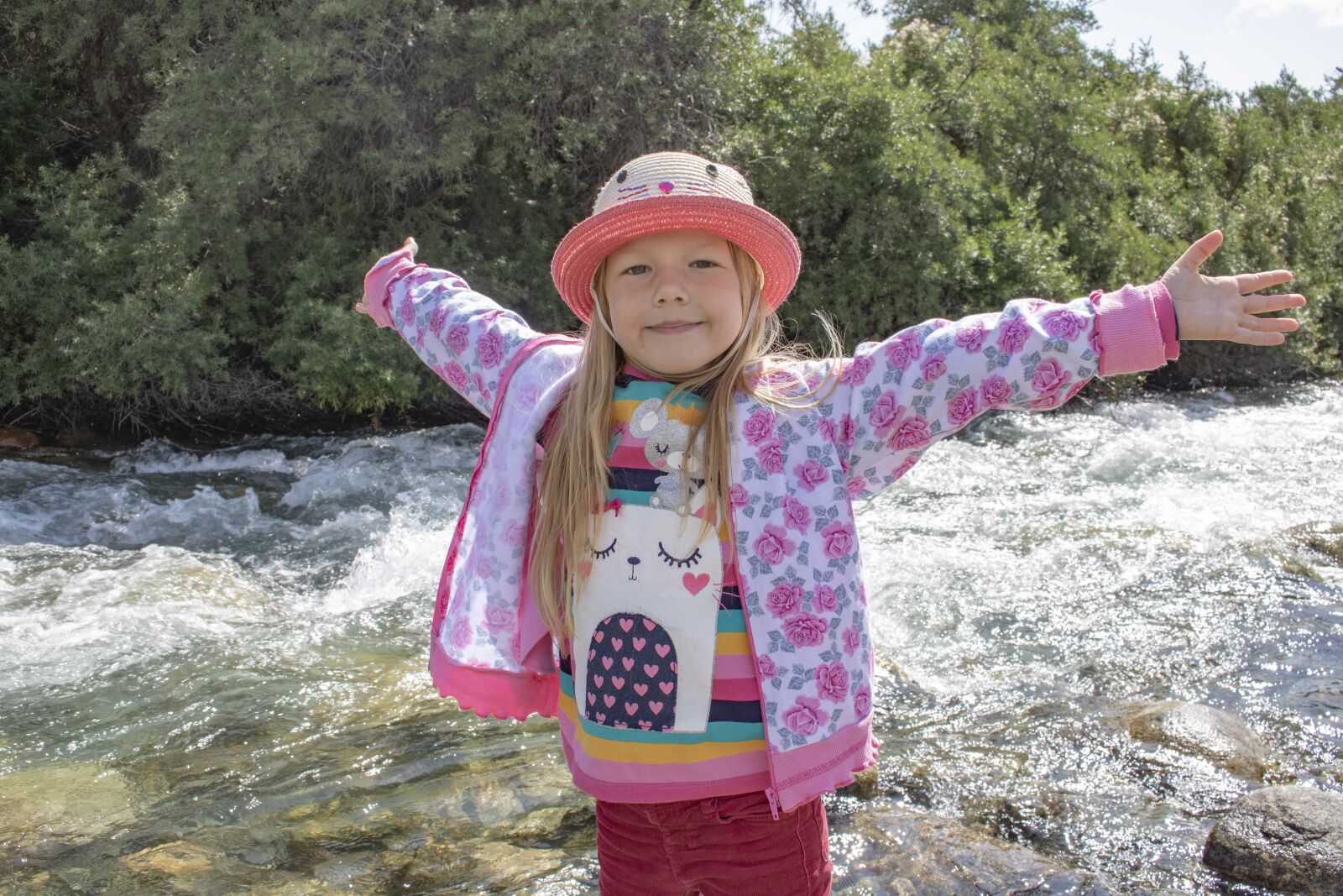 Canon EOS 750D (EOS Rebel T6i / EOS Kiss X8i) sample photo. Child, river, kid photography
