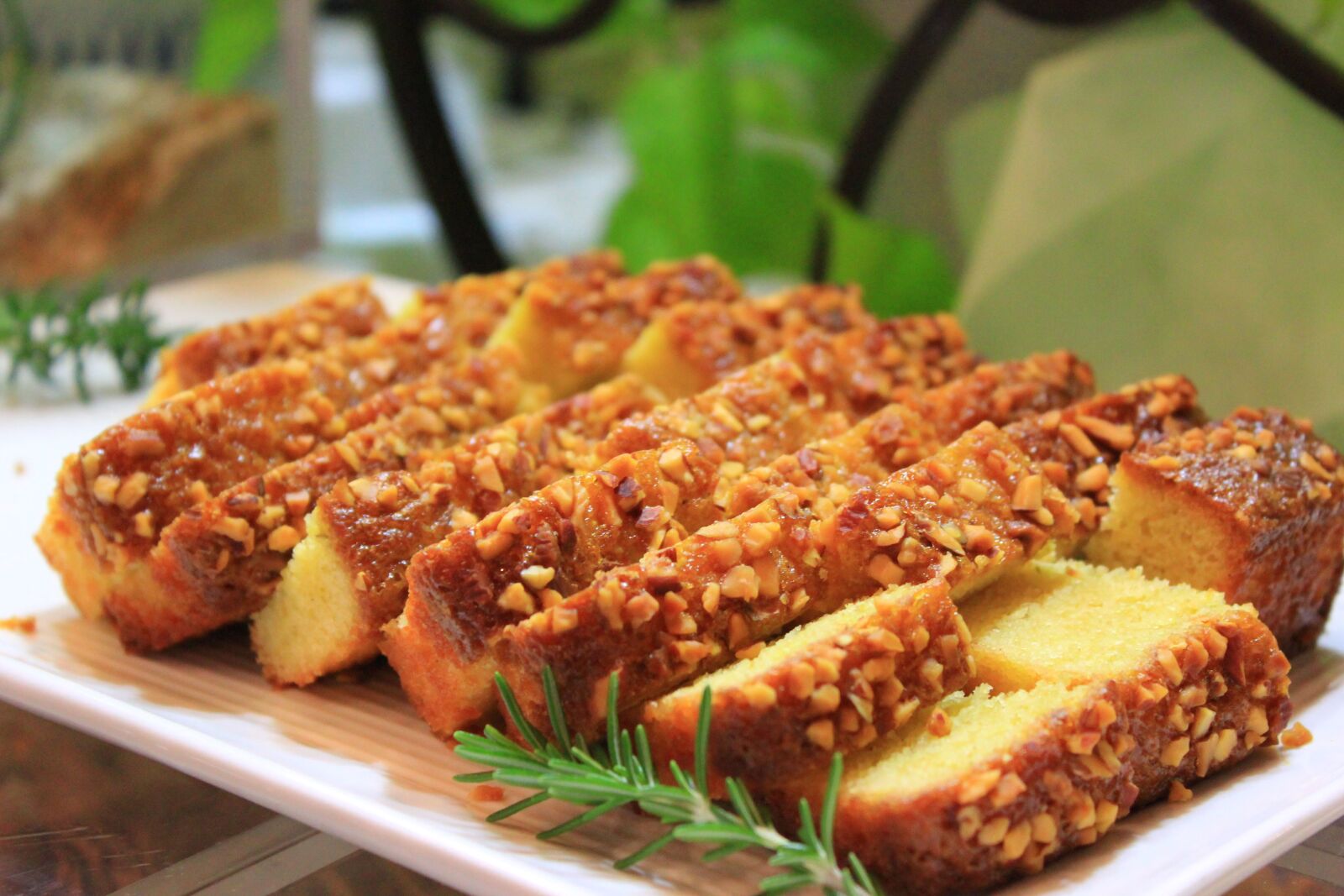 Canon EOS 550D (EOS Rebel T2i / EOS Kiss X4) sample photo. Butter cake, sweets, cake photography