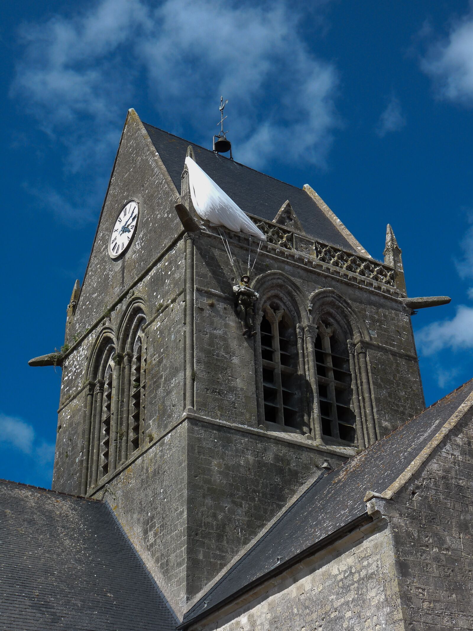Panasonic Lumix DMC-FZ28 sample photo. Normandy, paratrooper, holy mother photography