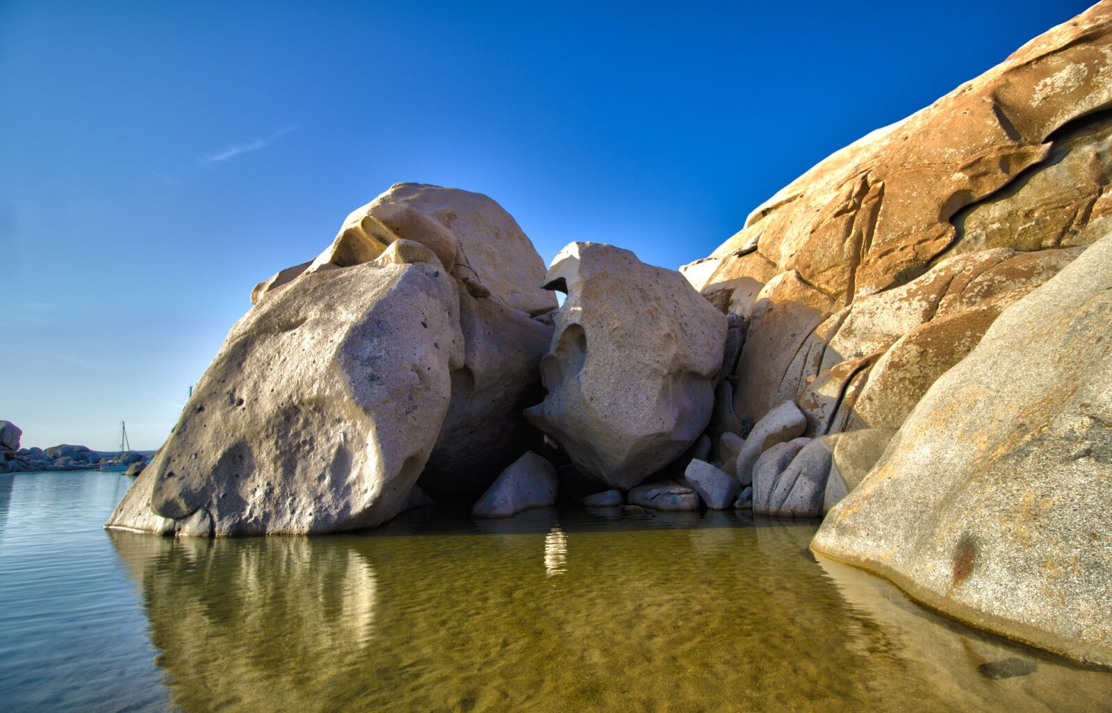 Canon EOS 550D (EOS Rebel T2i / EOS Kiss X4) sample photo. Nature, rocks, stone photography