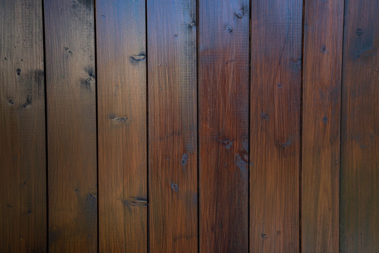 Sony FE 24-70mm F2.8 GM sample photo. Background, wood photography
