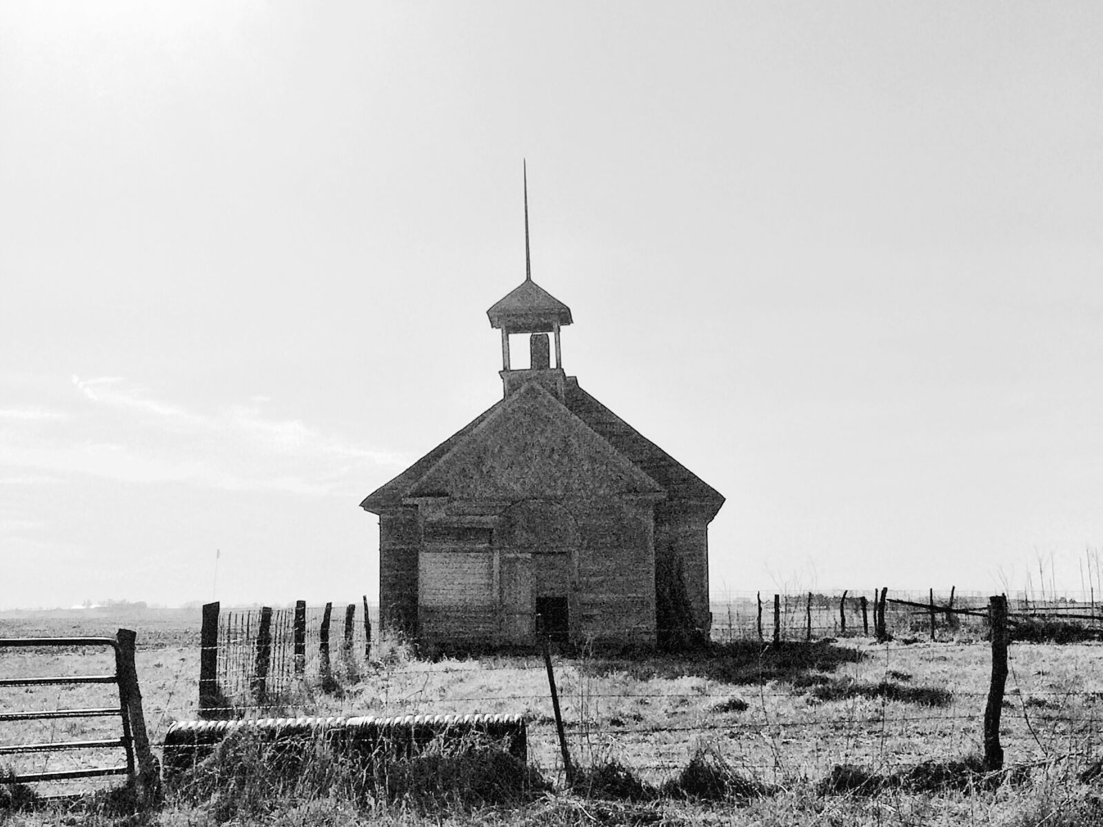 iPhone 5s back camera 4.15mm f/2.2 sample photo. Abandoned, church, church, country photography