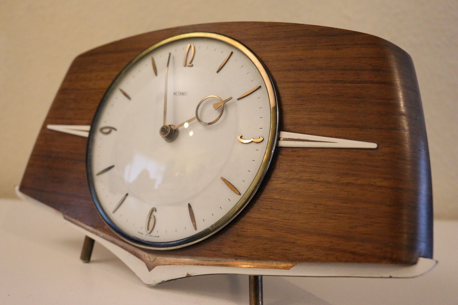 Canon EOS 700D (EOS Rebel T5i / EOS Kiss X7i) sample photo. Vintage, mantle clock, clock photography