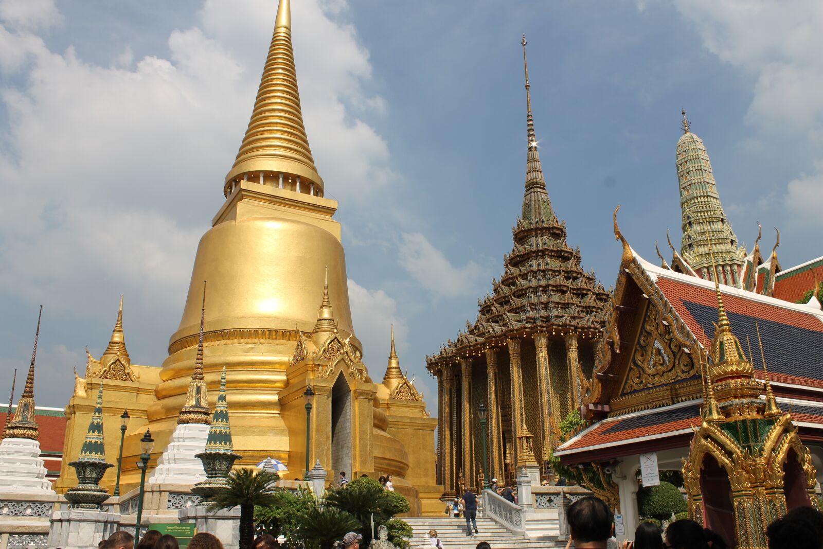 Canon EOS 1100D (EOS Rebel T3 / EOS Kiss X50) sample photo. Temple, buda, thailand photography