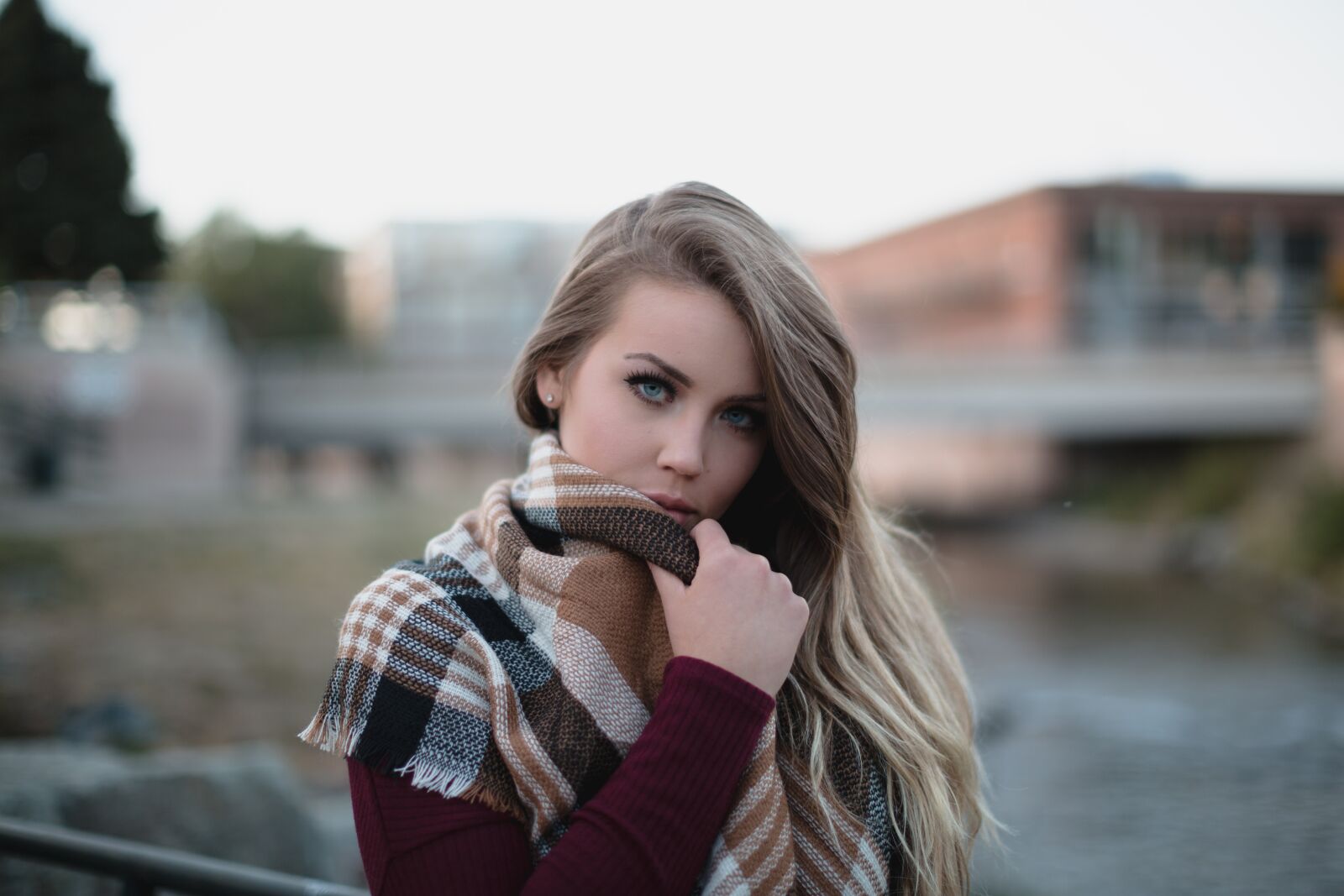 Canon EF 50mm F1.2L USM sample photo. Beautiful, woman, cold photography