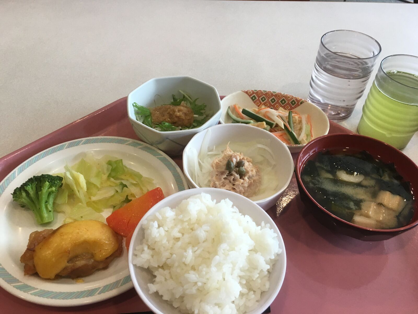 iPhone 6s back camera 4.15mm f/2.2 sample photo. Food 1, teishoku, table d'hote photography