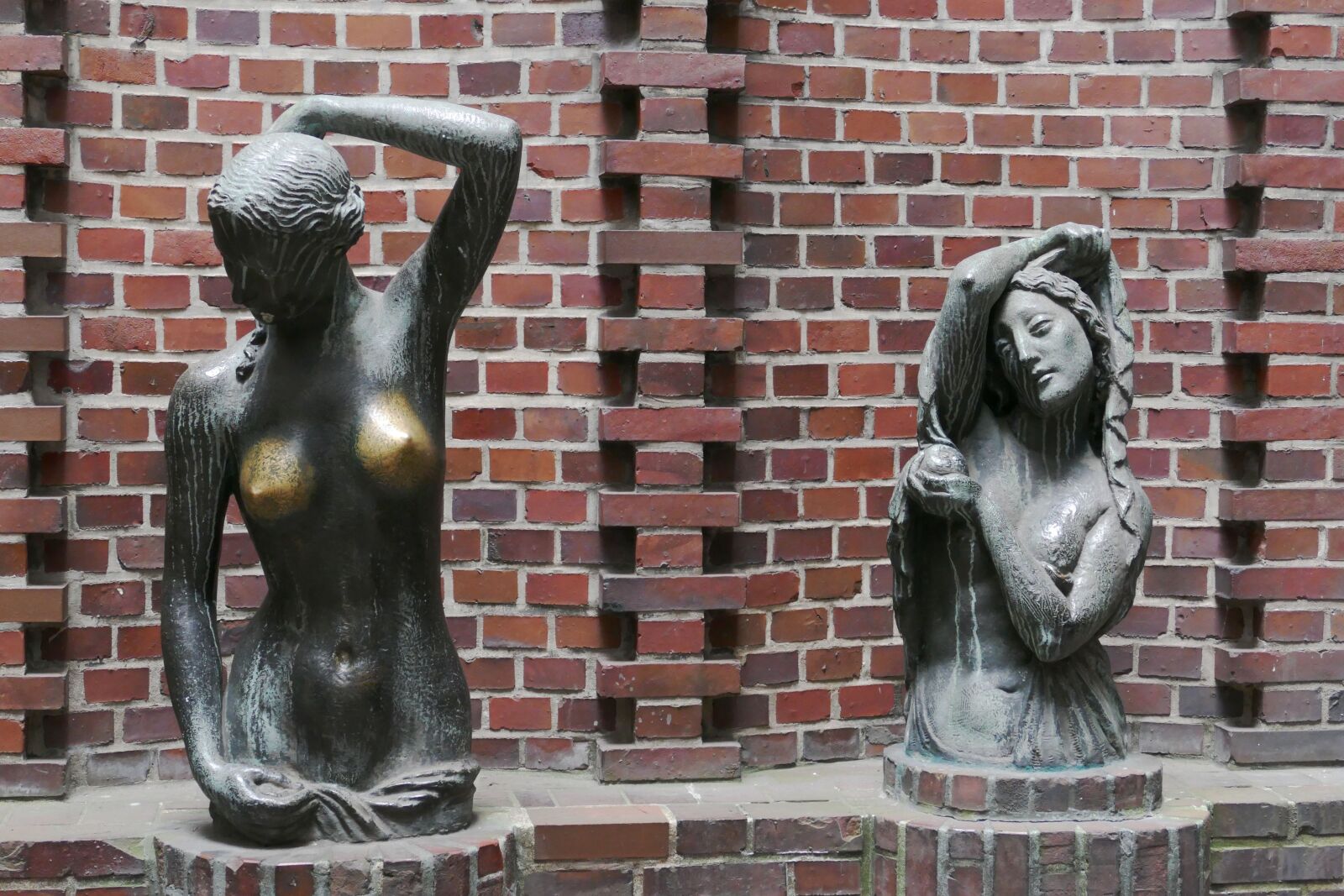 Panasonic Lumix DMC-FZ1000 sample photo. Bremen, hanseatic city, architecture photography