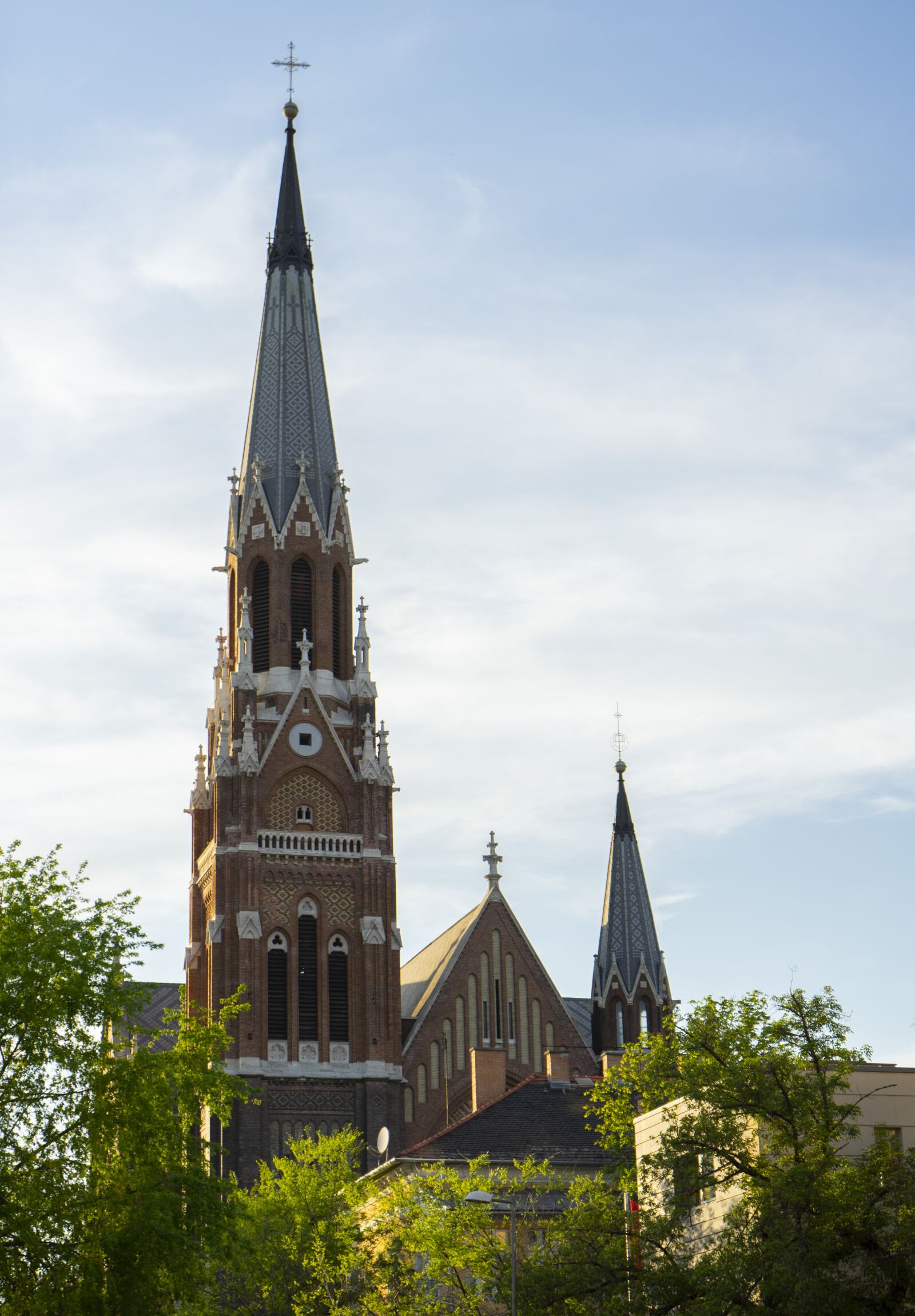 Sony a7 II + Sony FE 28-70mm F3.5-5.6 OSS sample photo. Church, downtown, religion photography