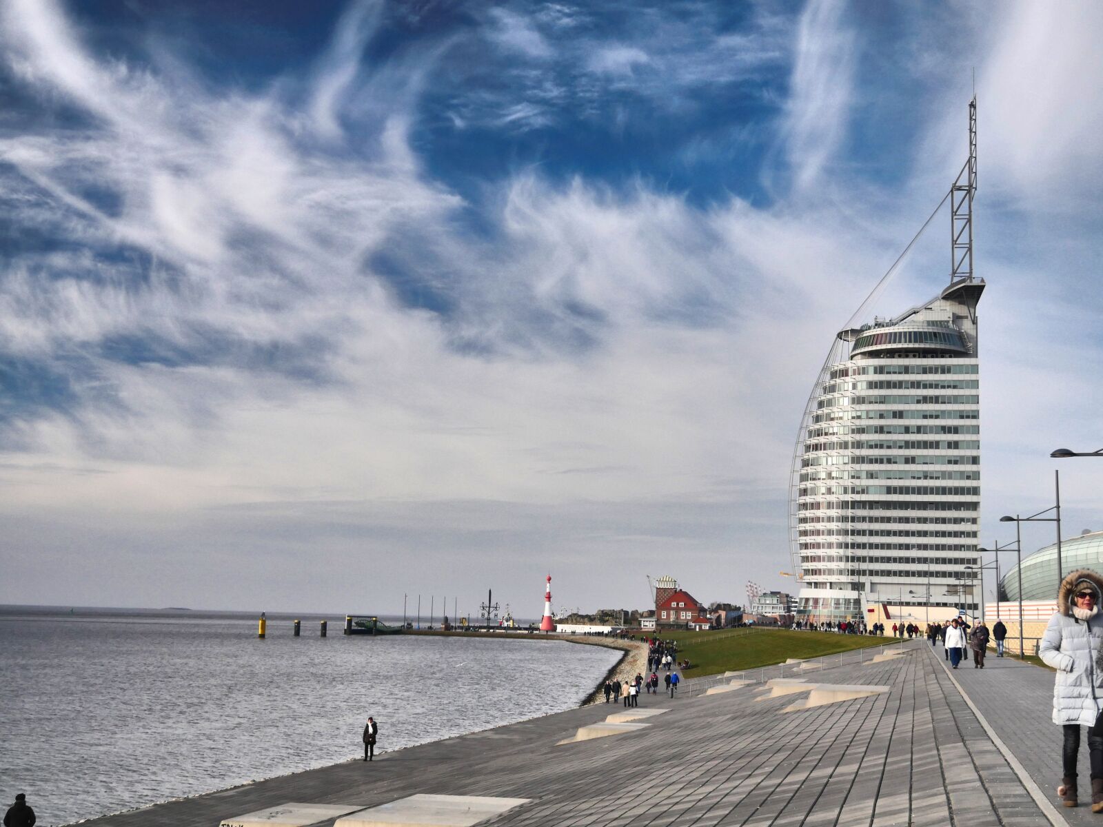 Panasonic Lumix DMC-GH4 sample photo. North sea, hdr, sky photography