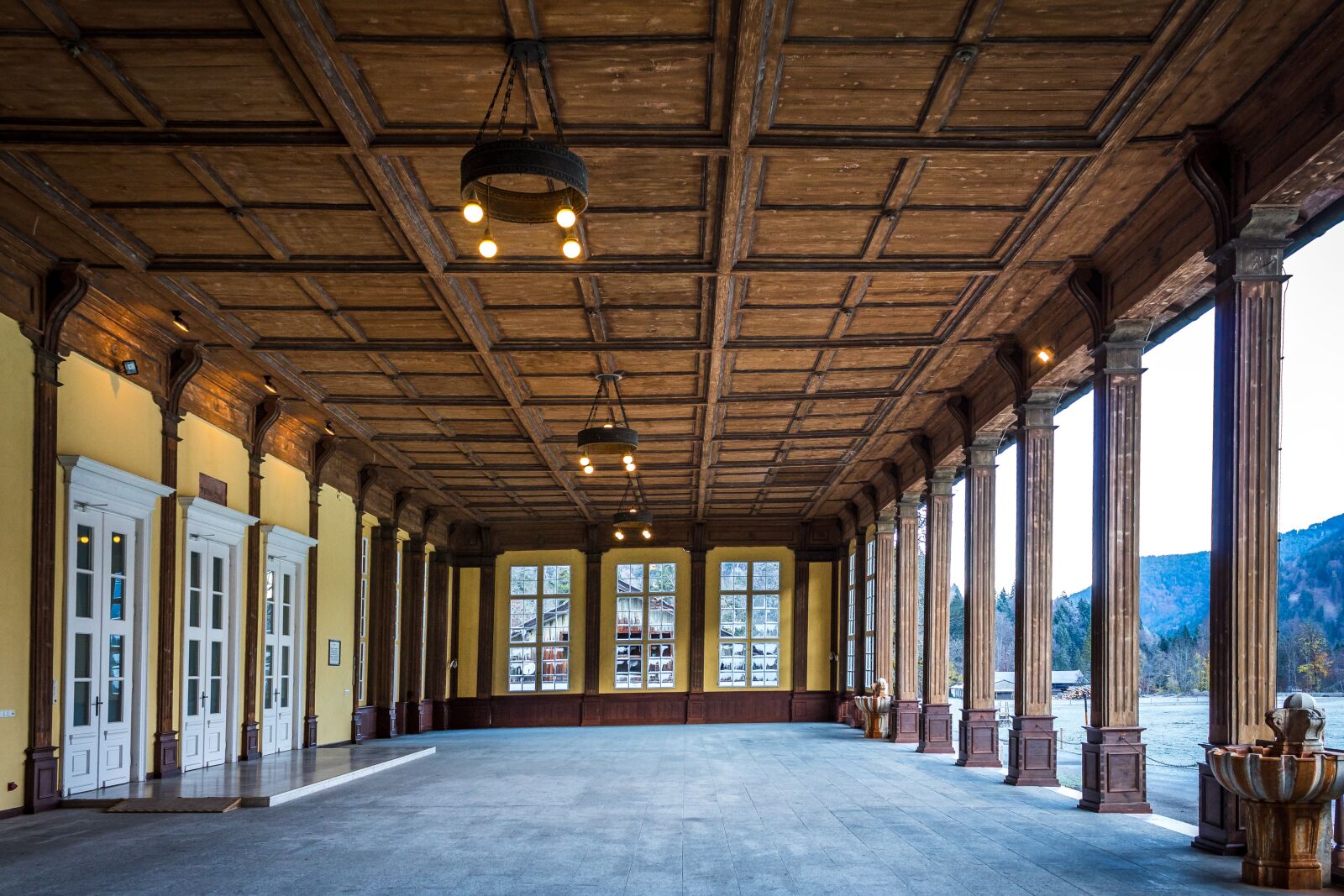 Canon EOS 1300D (EOS Rebel T6 / EOS Kiss X80) sample photo. Wildbad kreuth, the sanatorium photography
