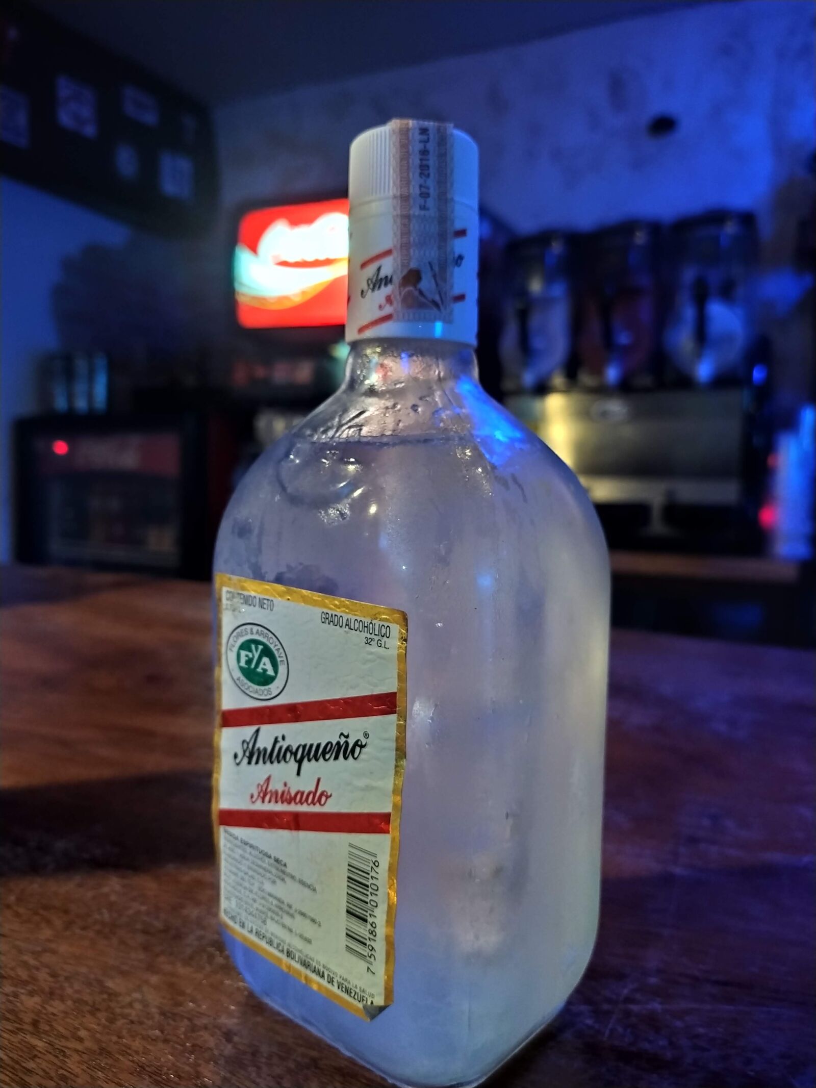 Xiaomi Redmi Note 7 sample photo. Liquor, bar, cocktail photography
