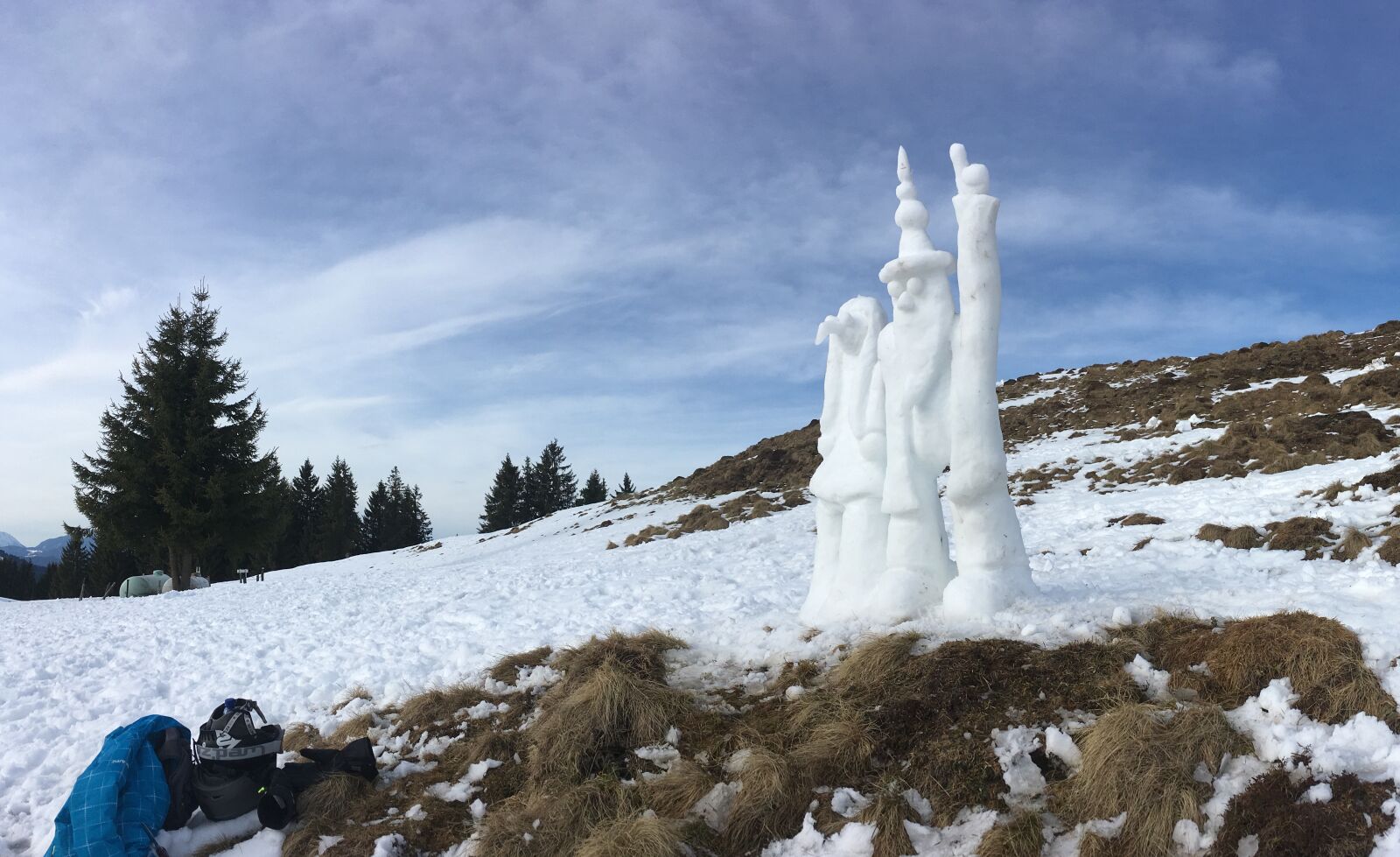 iPhone SE back camera 4.15mm f/2.2 sample photo. Alpes, snow, man, winter photography