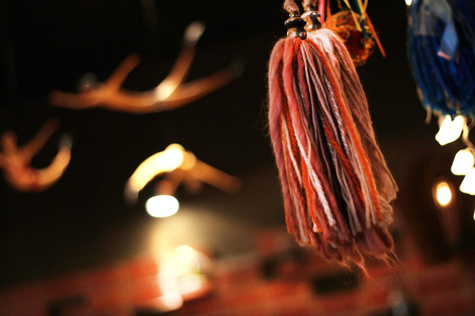 Canon EOS 60D + Canon EF 50mm F1.8 STM sample photo. Bar, restaurant, decoration photography