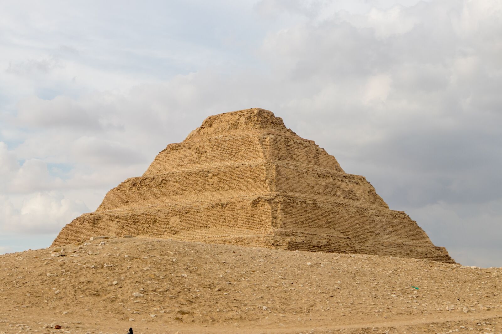 Canon EOS 200D (EOS Rebel SL2 / EOS Kiss X9) sample photo. Egypt, giza, pyramid photography