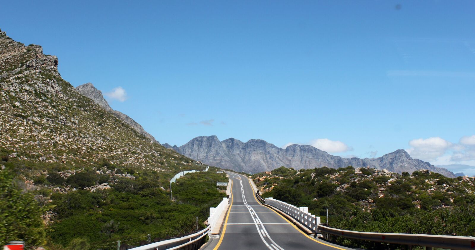 Canon EOS 500D (EOS Rebel T1i / EOS Kiss X3) sample photo. Mountain, road, path photography