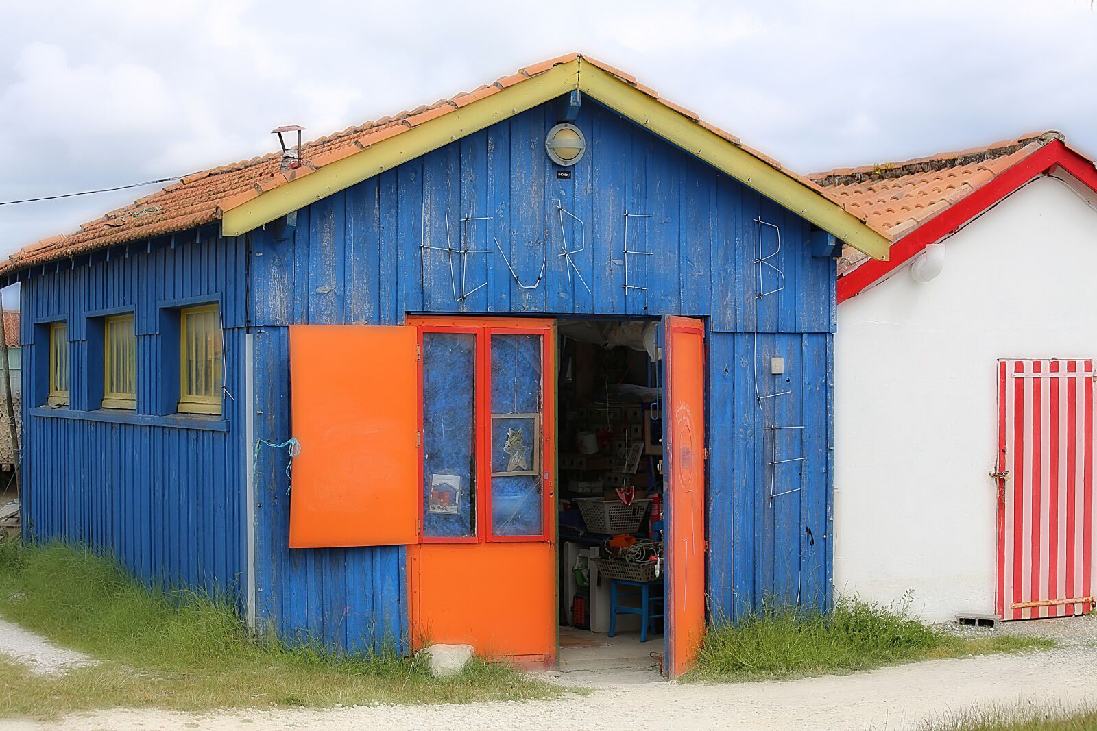 Canon EOS 5D Mark III sample photo. House, fishing, small house photography