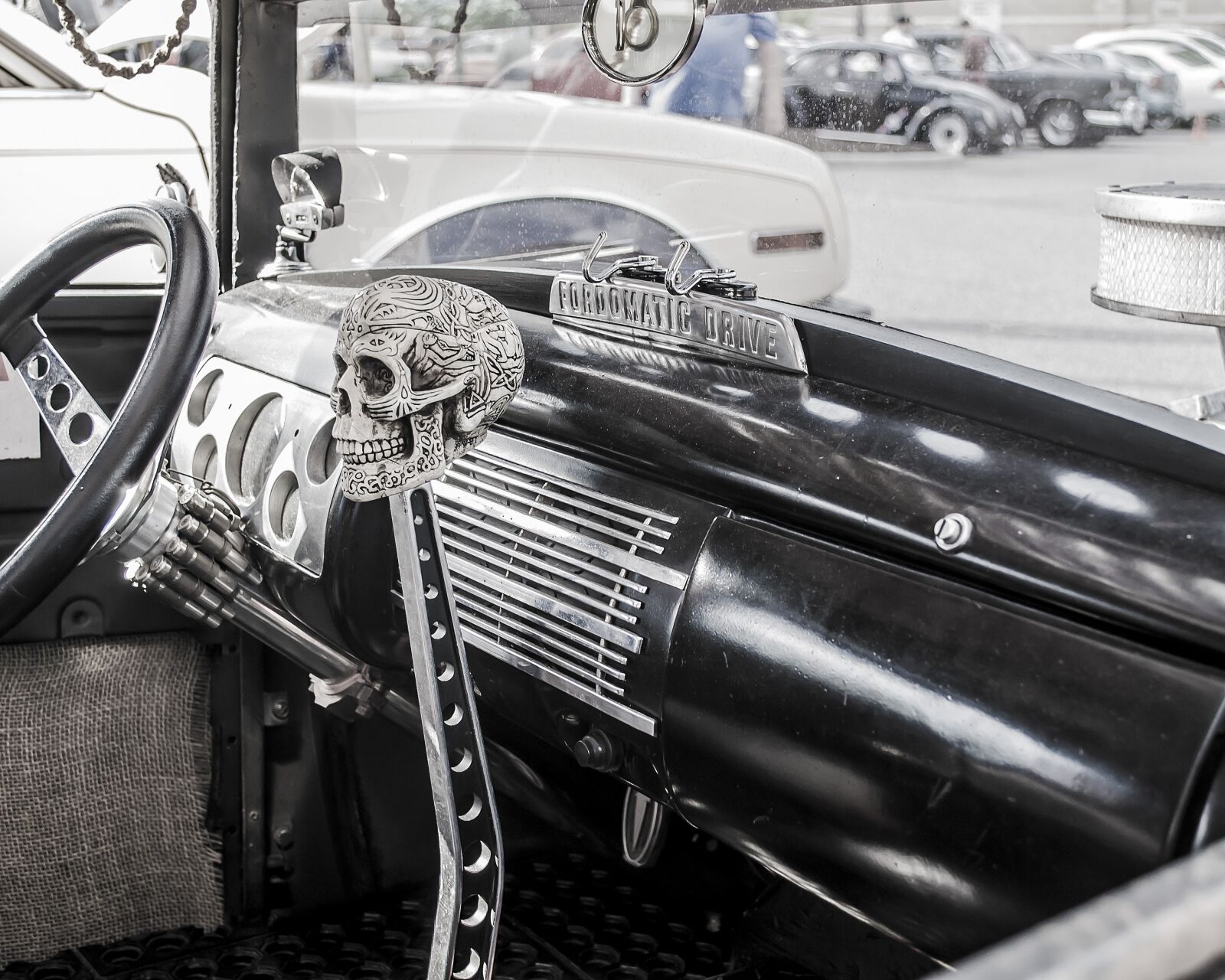 Nikon D3000 sample photo. Cars, skulls, vintage photography