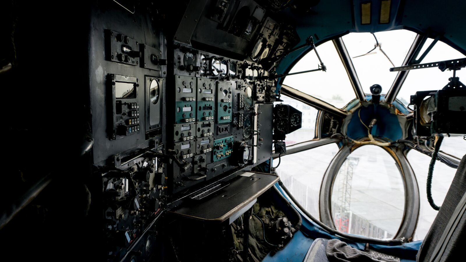 Sony a6000 sample photo. Aircraft, antonov, aviation photography