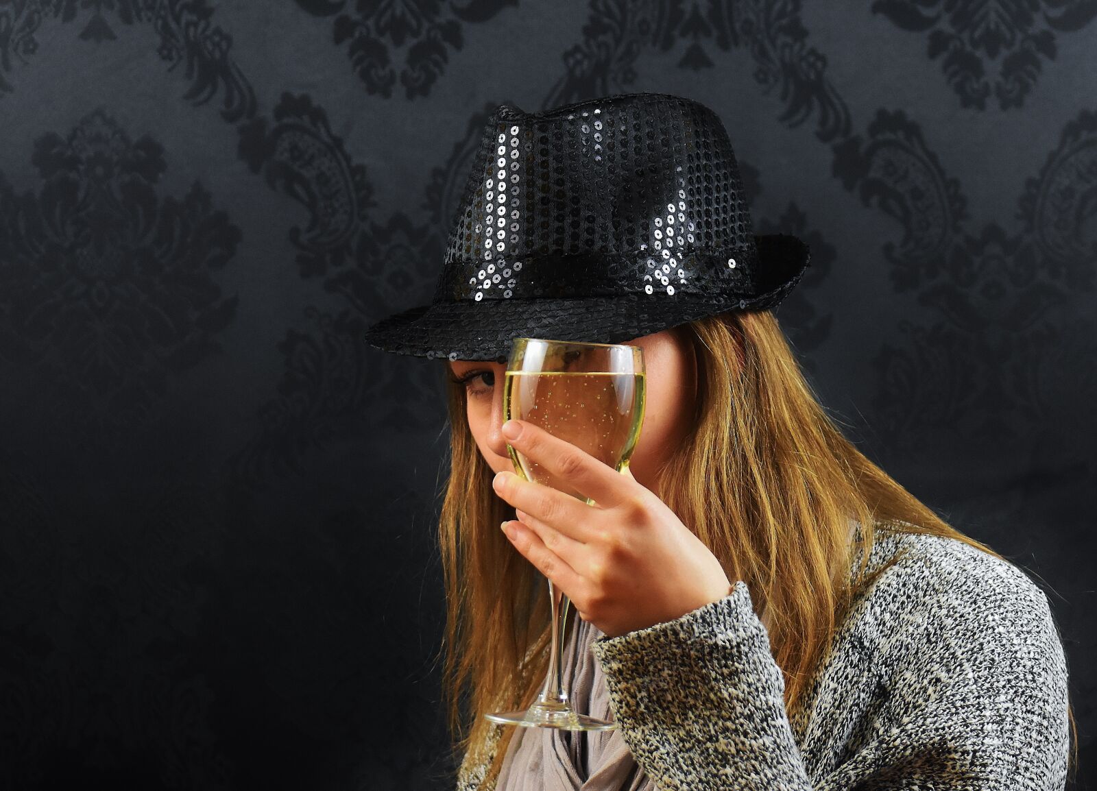 Nikon D7200 sample photo. Woman, hat, champagne photography