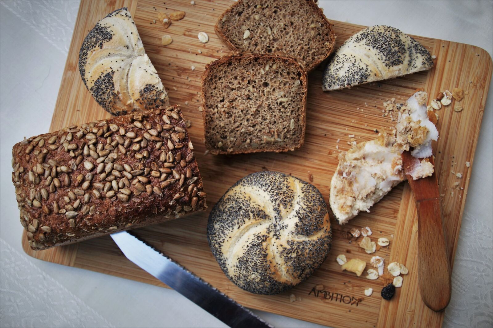 Canon EOS 80D sample photo. Bakery, bread, knife photography