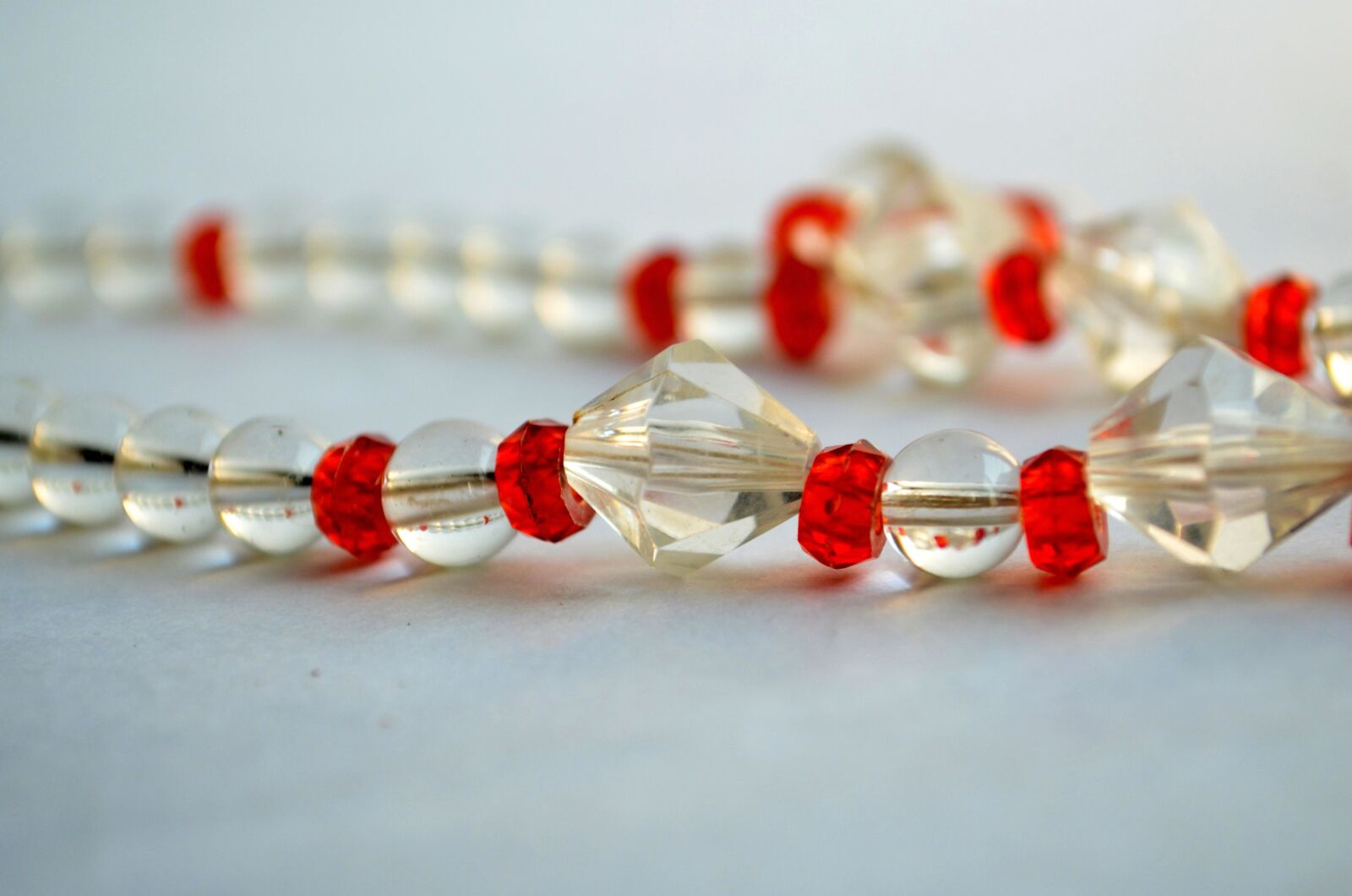 Nikon D5100 sample photo. Necklace, jewelry, decoration, colorful photography