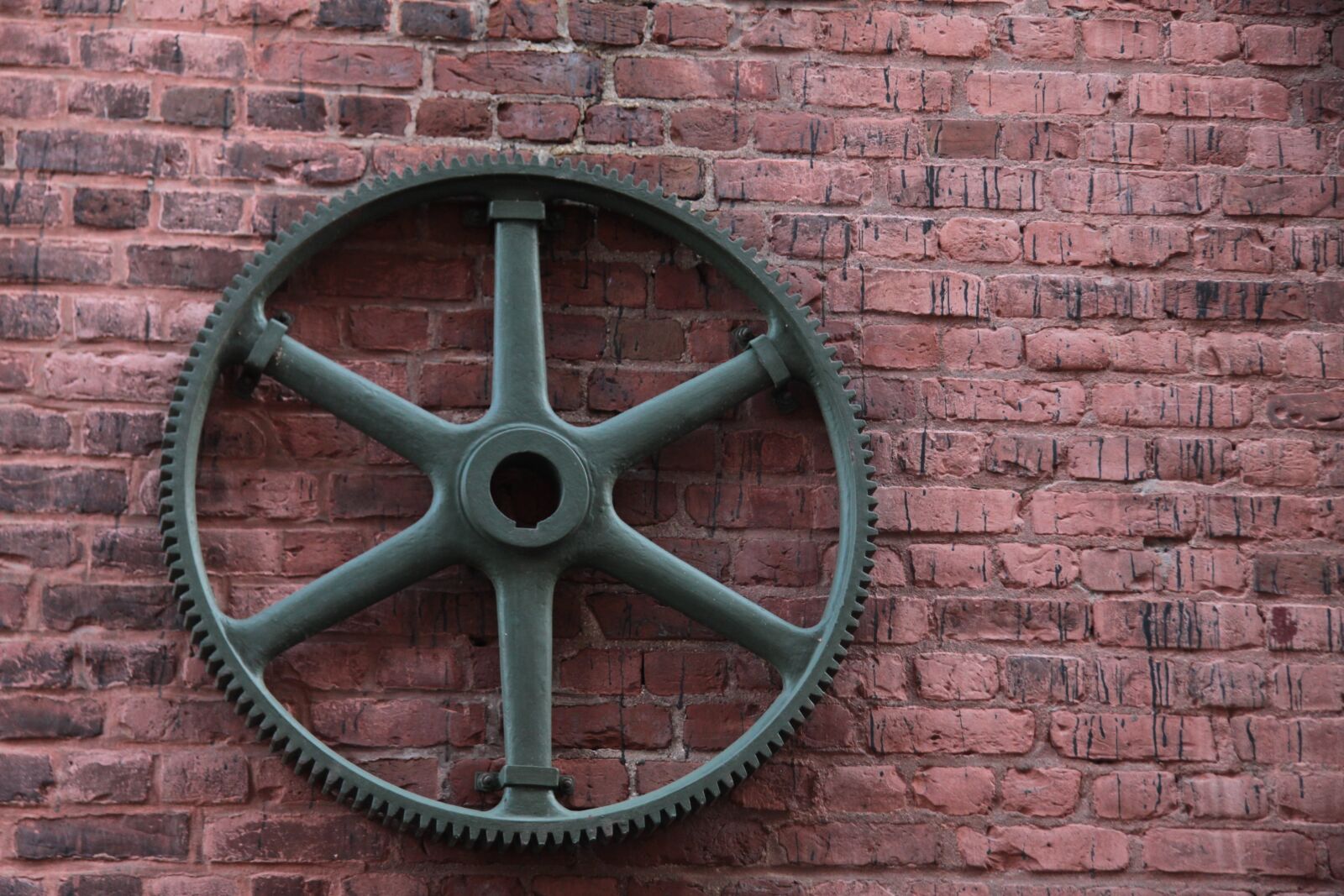 Canon EOS 50D sample photo. Gear, machine, the mechanism photography