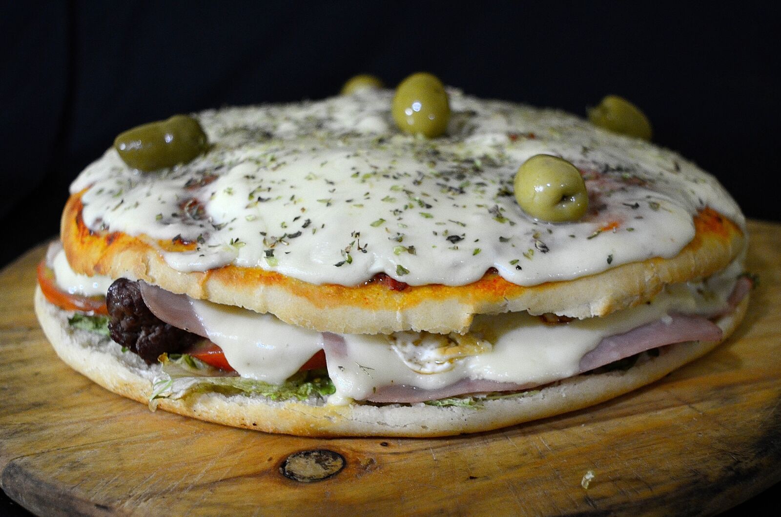 Nikon D5100 sample photo. Food, pizza, pizza shop photography