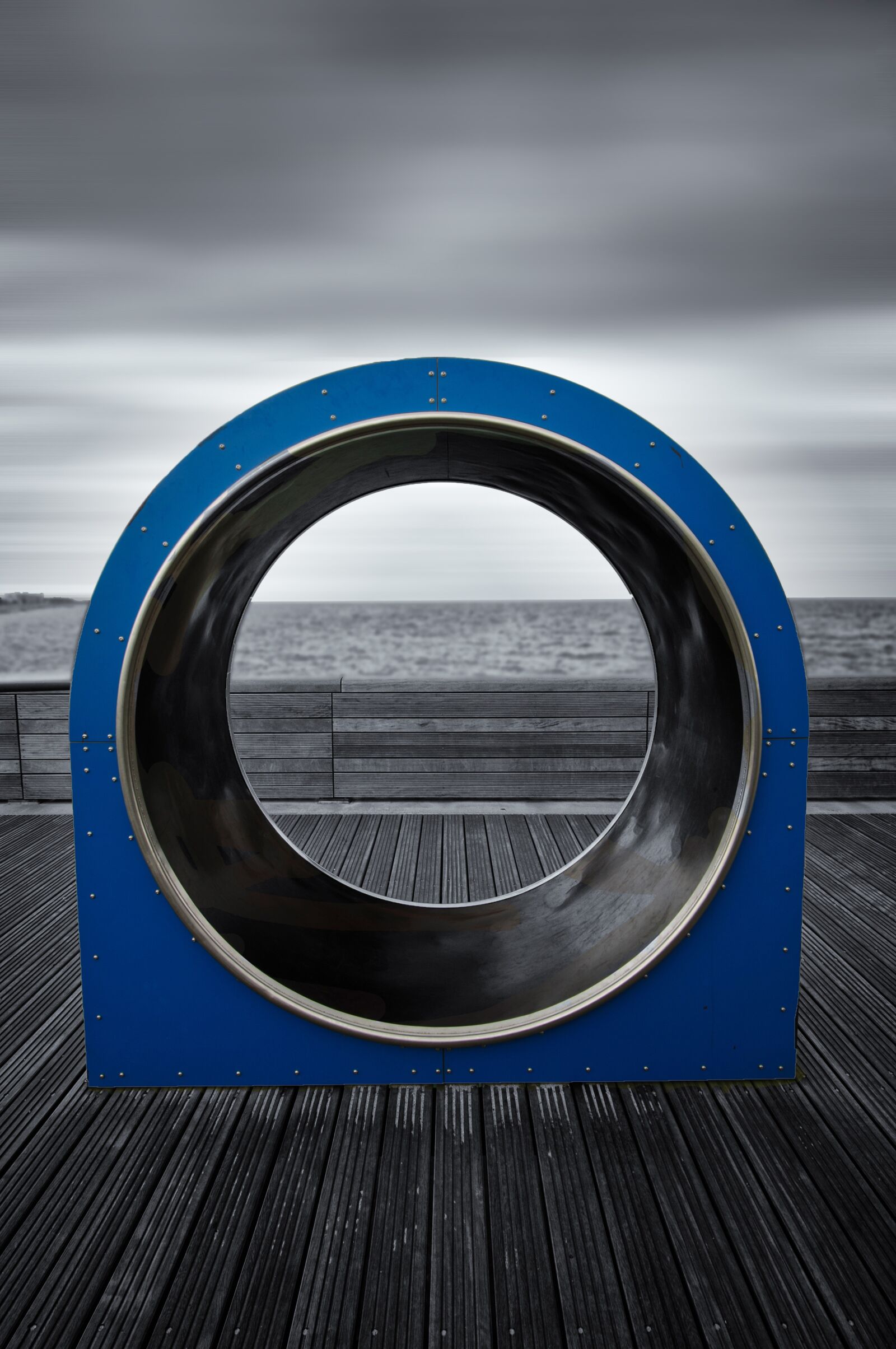 Nikon D300S sample photo. Baltic sea, sculpture, beach photography