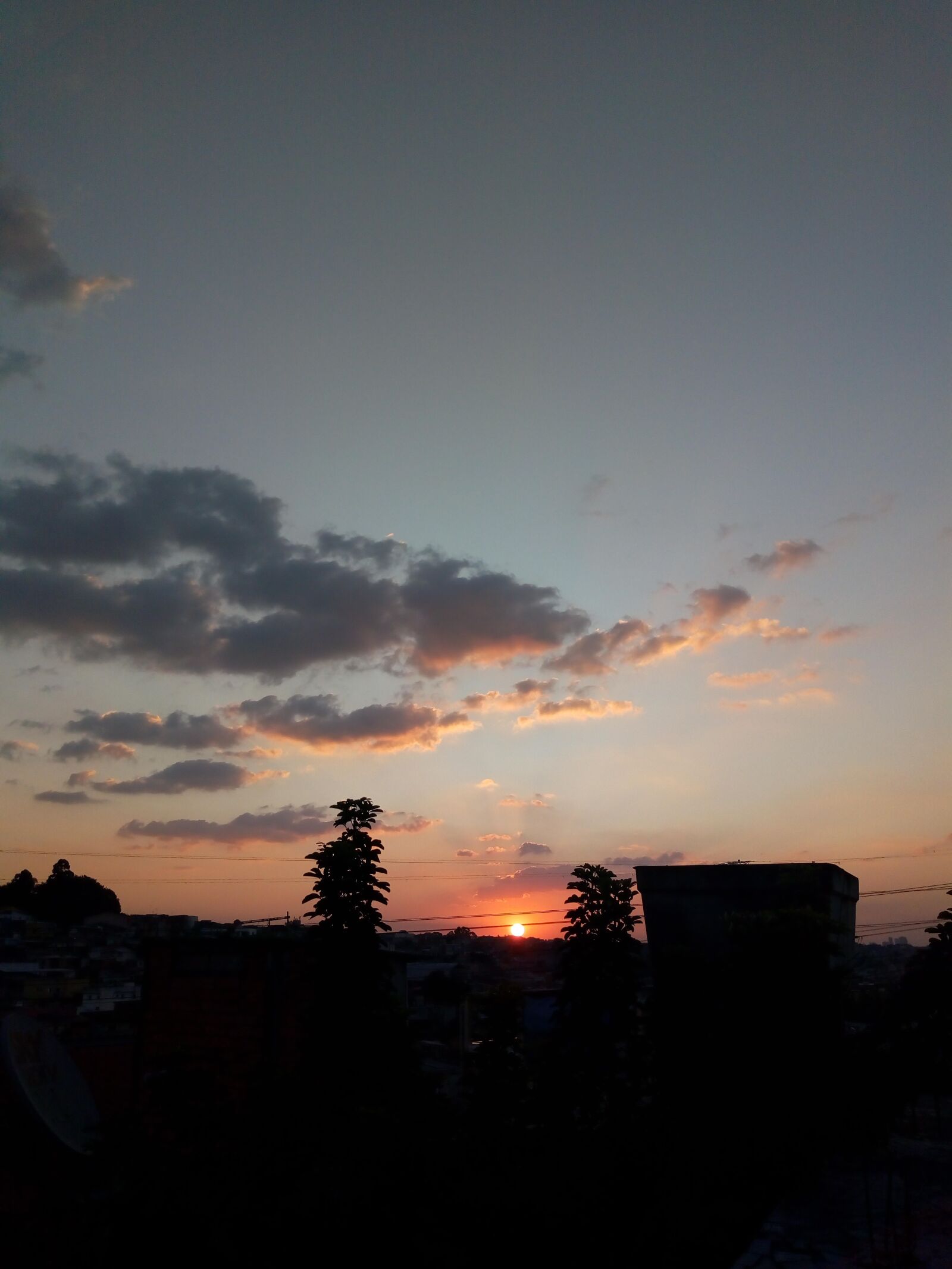 Motorola Moto E (4) Plus sample photo. The sky with clouds photography