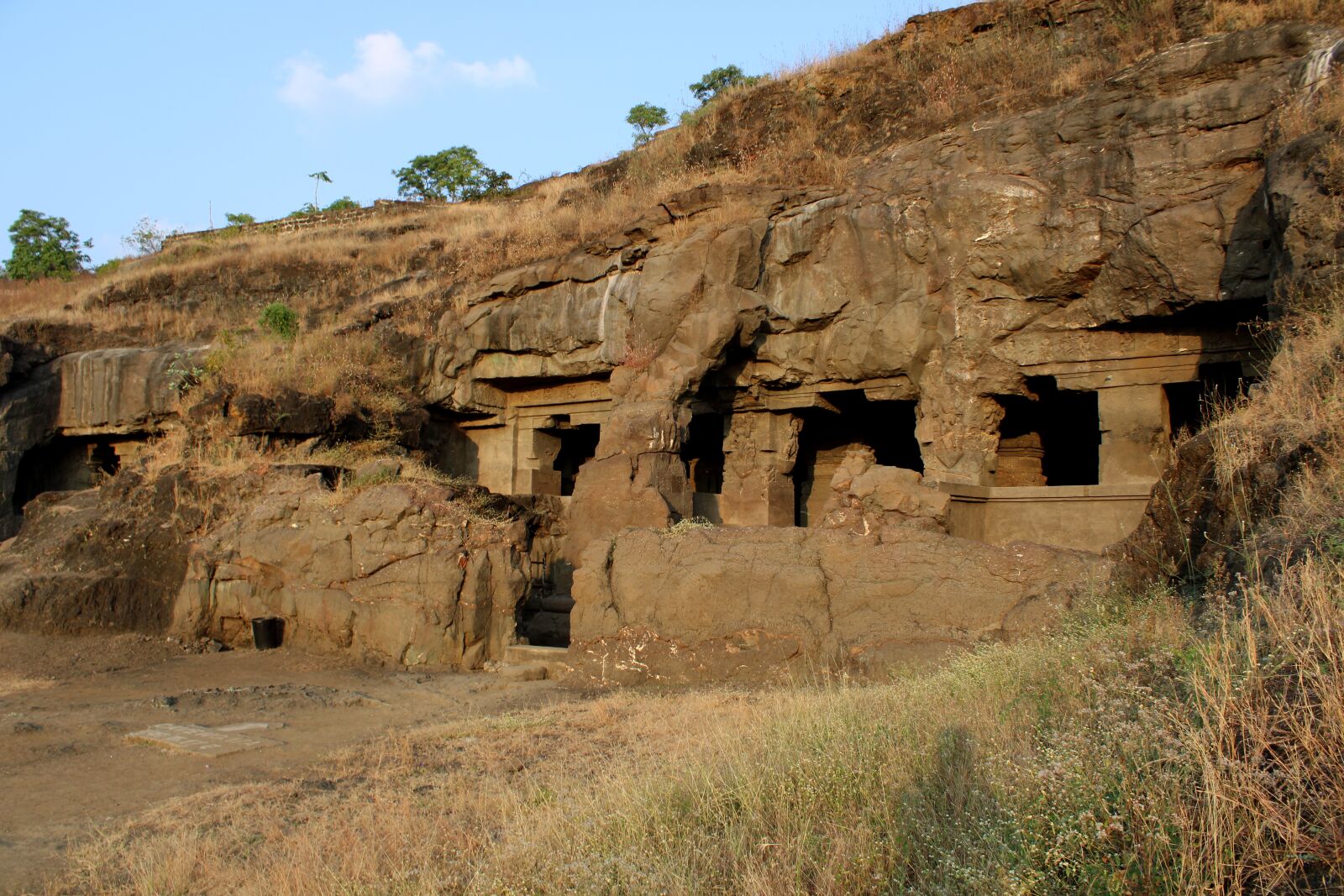Canon EOS 2000D (EOS Rebel T7 / EOS Kiss X90 / EOS 1500D) sample photo. Ellora cave, spirituality, structure photography