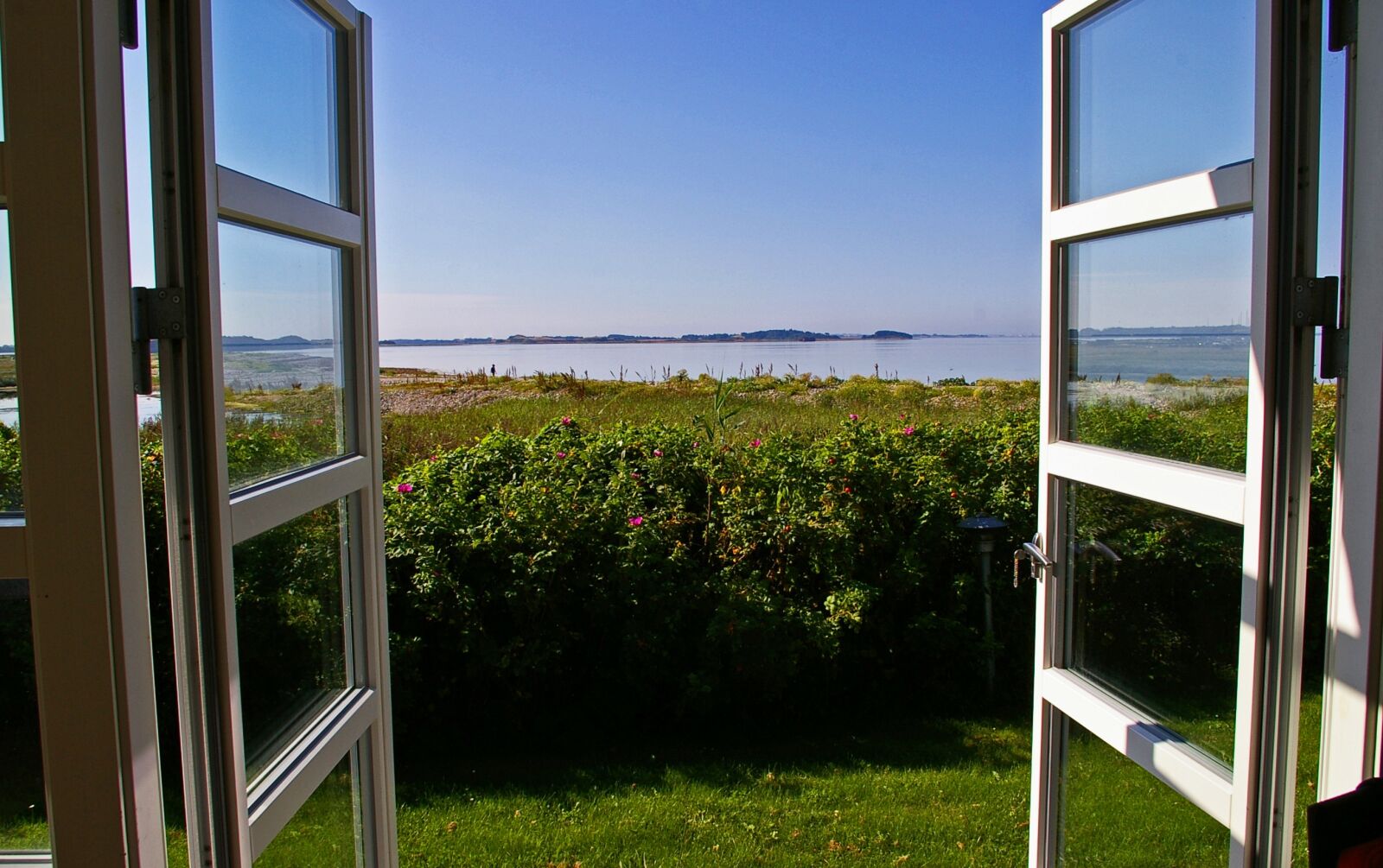 Pentax *ist DL2 sample photo. View, window, outlook photography