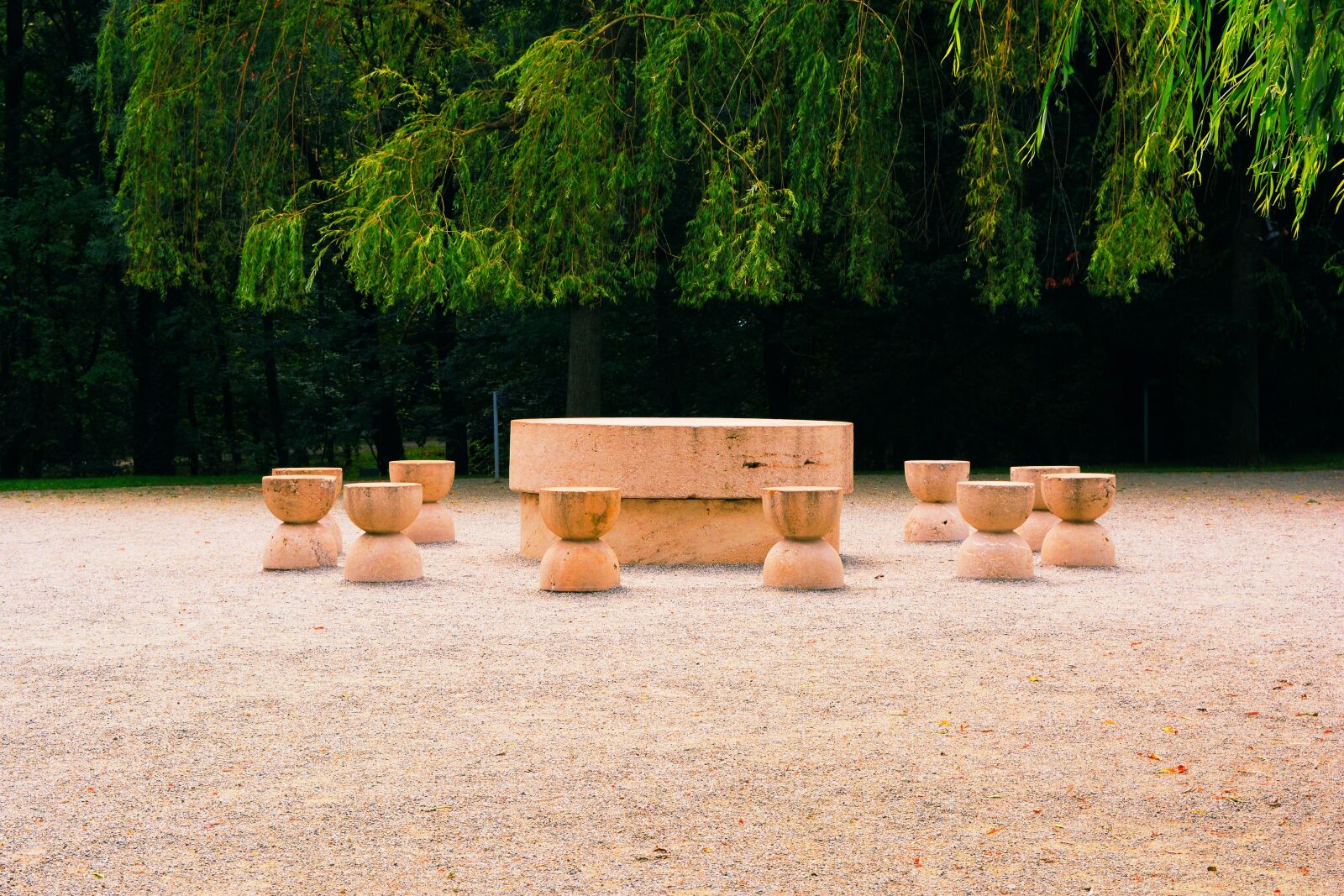 Nikon D5200 sample photo. The table of silence photography