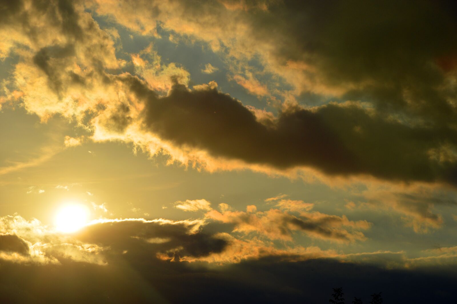 Nikon D3200 sample photo. Sky, clouds, sun photography