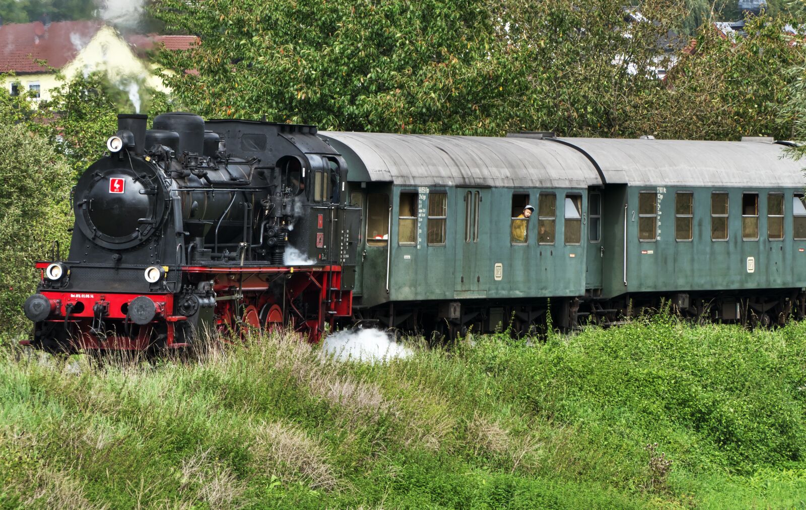 Panasonic Lumix DMC-FZ1000 sample photo. Steam locomotive, tank locomotive photography