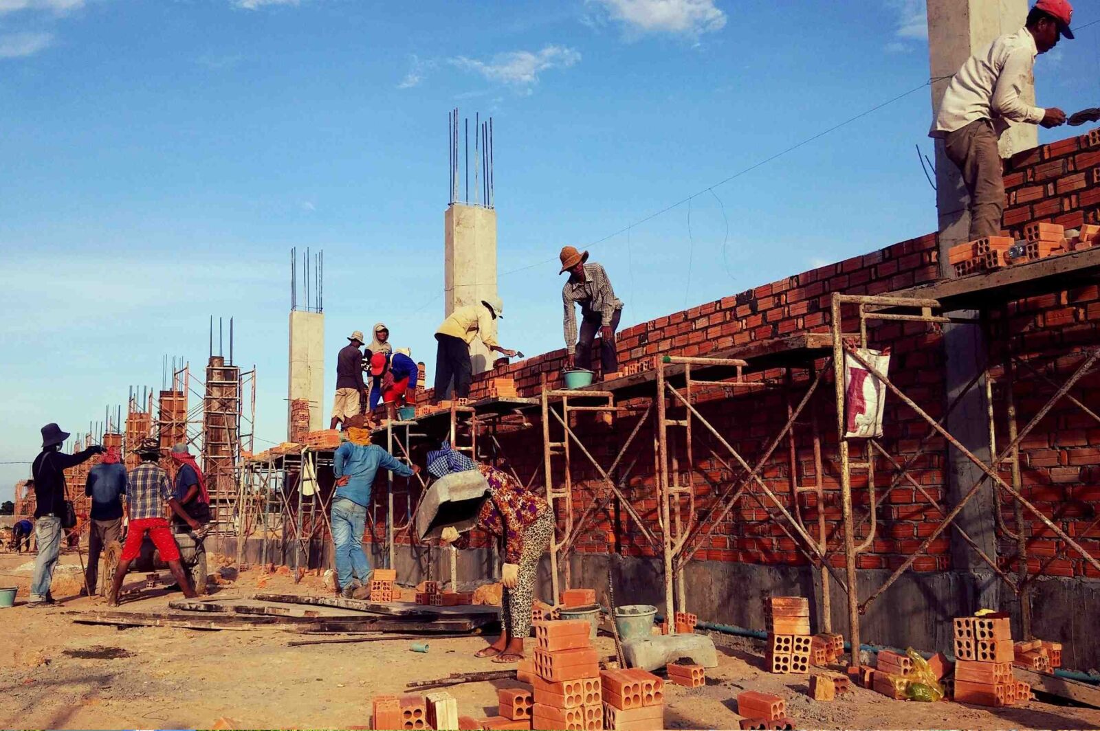Nikon D3200 sample photo. Construction works, workers, labor photography