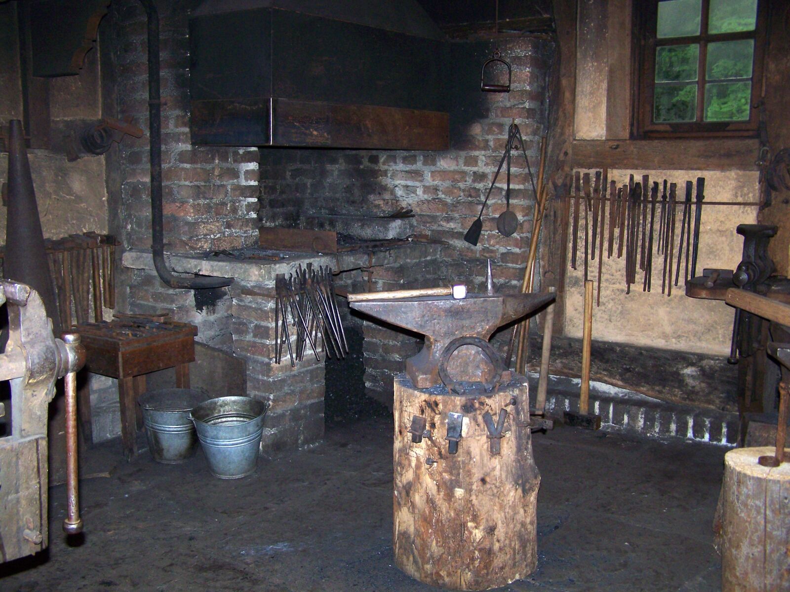 Kodak EASYSHARE Z710 ZOOM DIGITAL CAMERA sample photo. Forge, anvil, fireplace photography