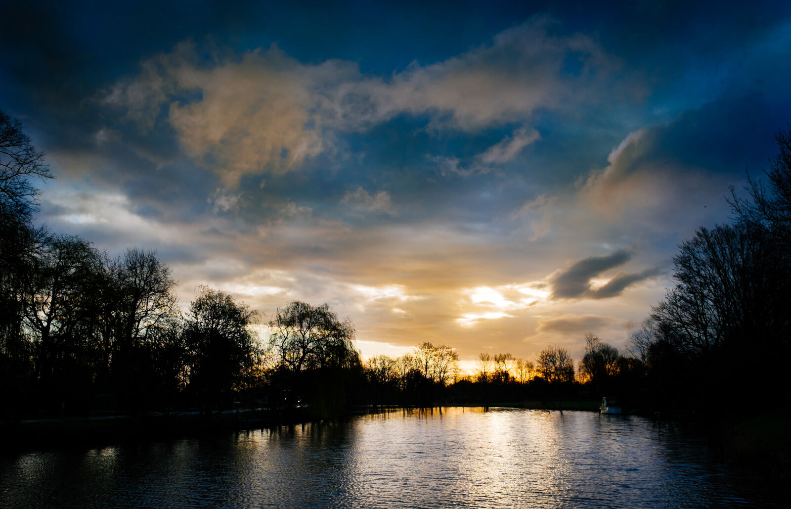 Fujifilm X100S sample photo. River photography