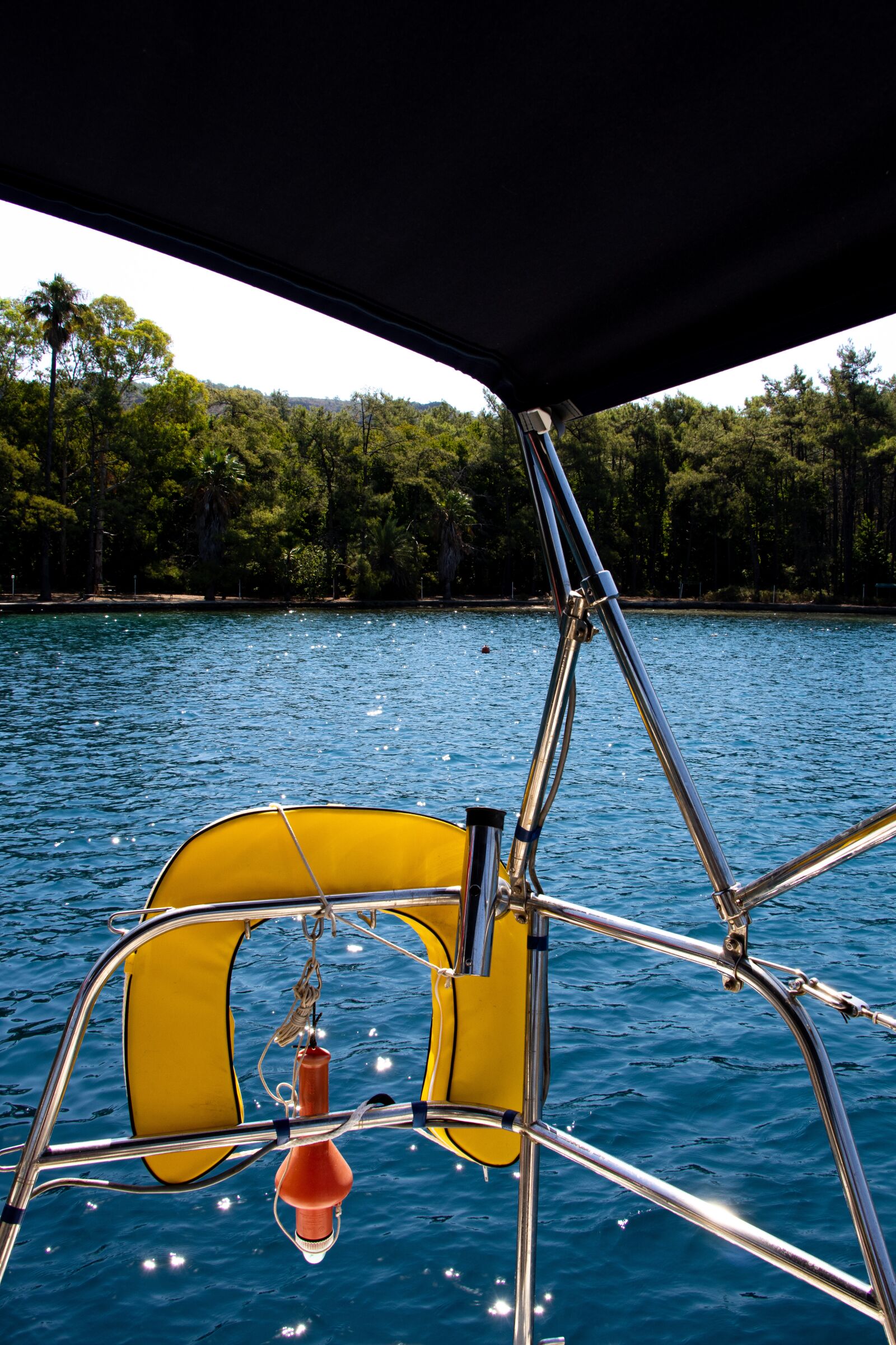 Canon EOS 250D (EOS Rebel SL3 / EOS Kiss X10 / EOS 200D II) sample photo. Yacht, sailing, sea photography