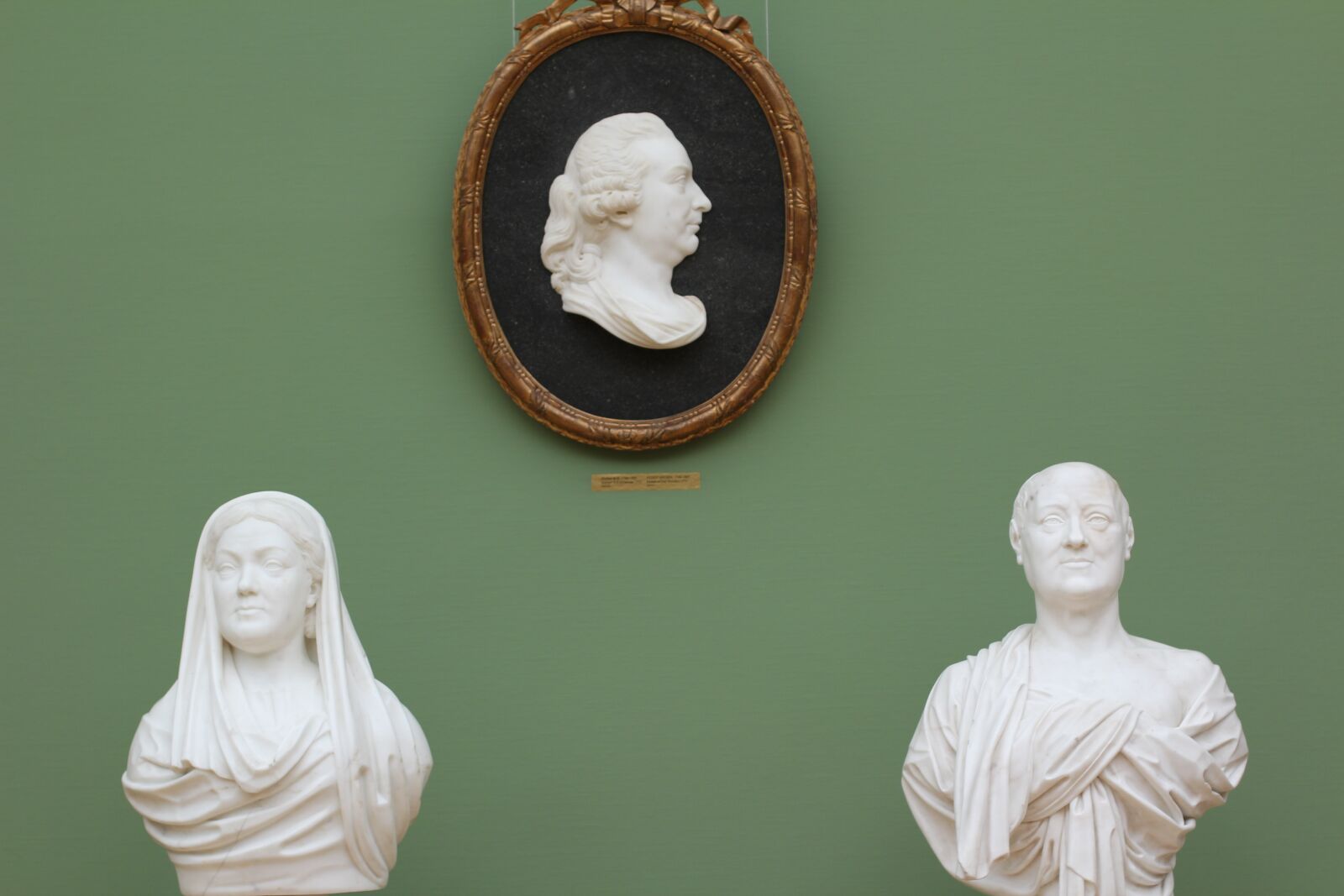 Canon EOS 600D (Rebel EOS T3i / EOS Kiss X5) + Canon EF 50mm F1.4 USM sample photo. Museum, gallery, tretyakov photography