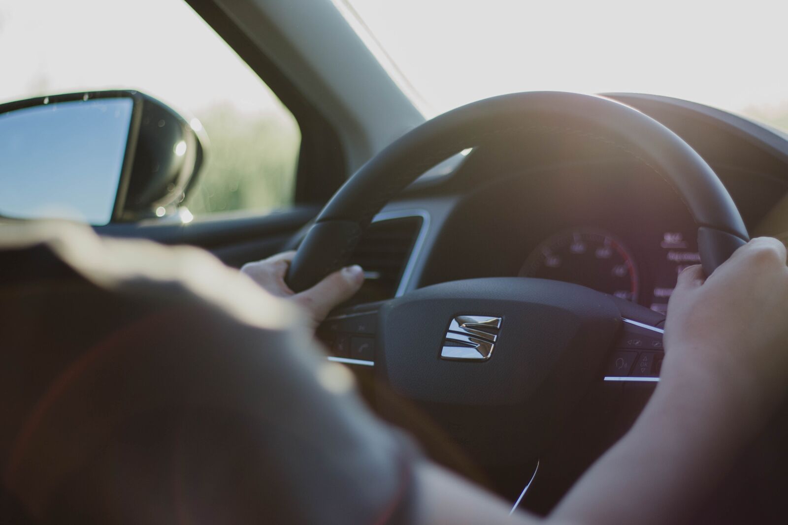 Canon EOS 700D (EOS Rebel T5i / EOS Kiss X7i) sample photo. Steering wheel, seat, wheel photography